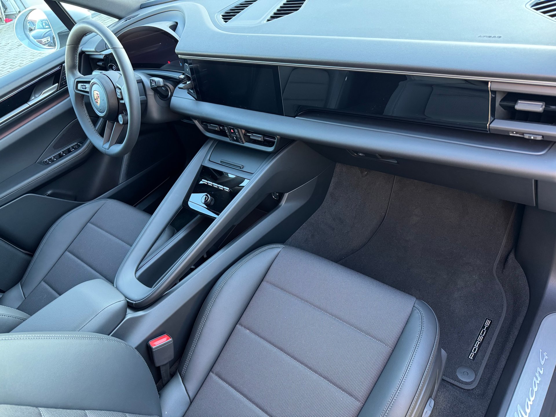 Porsche Macan 4#LUFT#Privacy#ACC#21ZOLL#LUFT#KEY-GO# – Bild 20