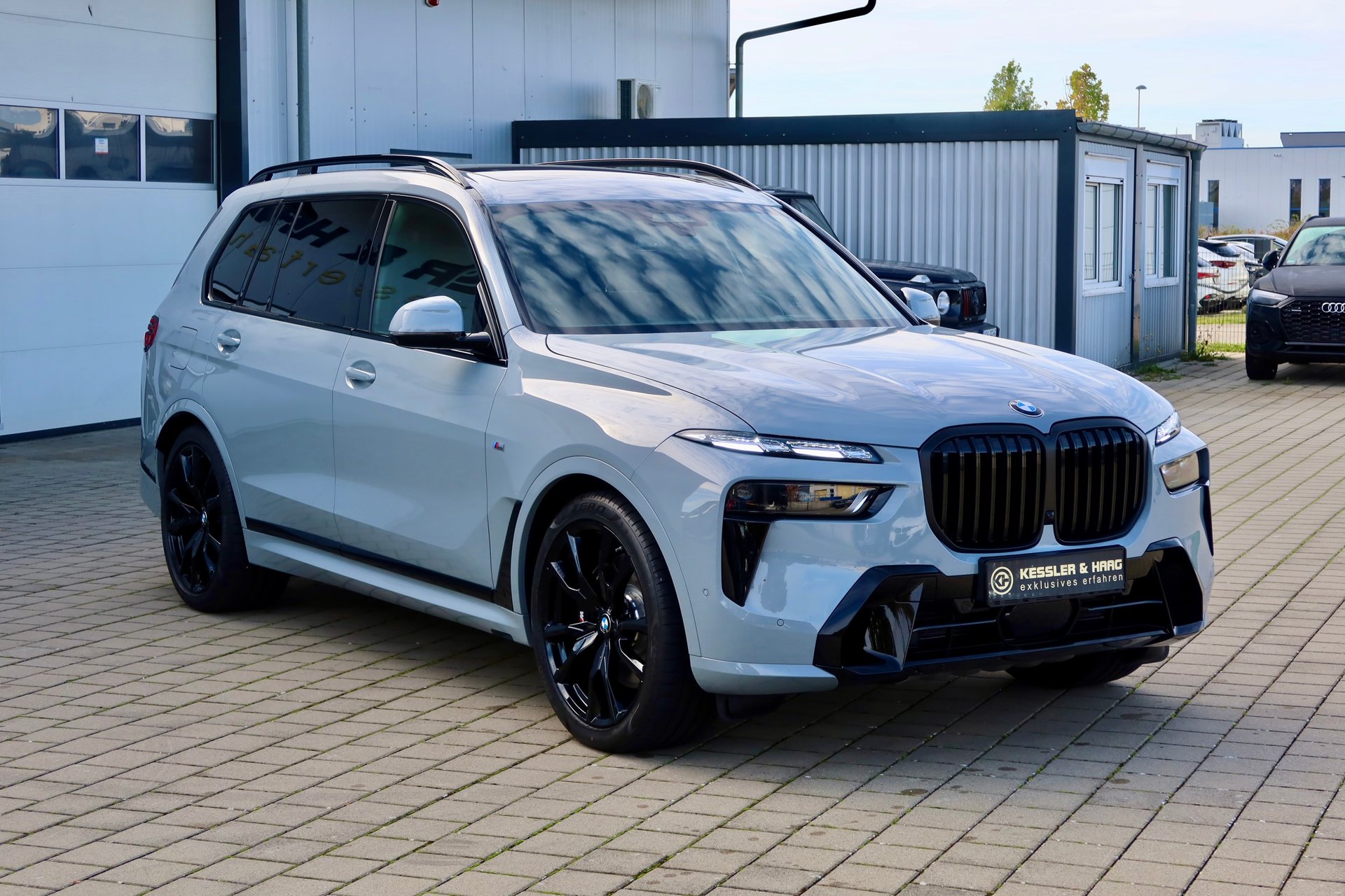 BMW X7 xDrive 40d M-Sport#B&W#SKY#KRISTAL#STOCK – Bild 4