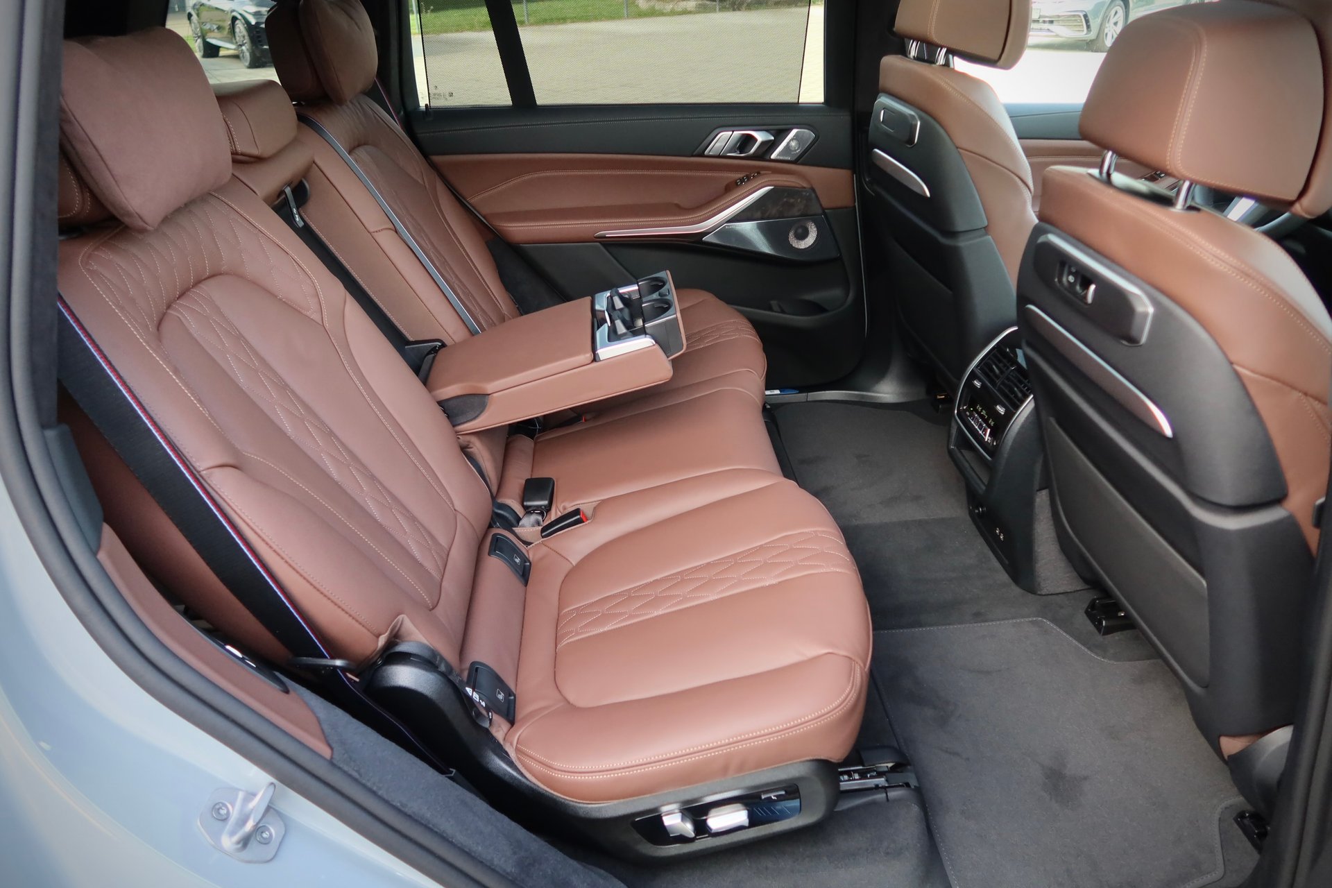 BMW X7 xDrive 40d M-Sport#B&W#SKY#KRISTAL#STOCK – Bild 19