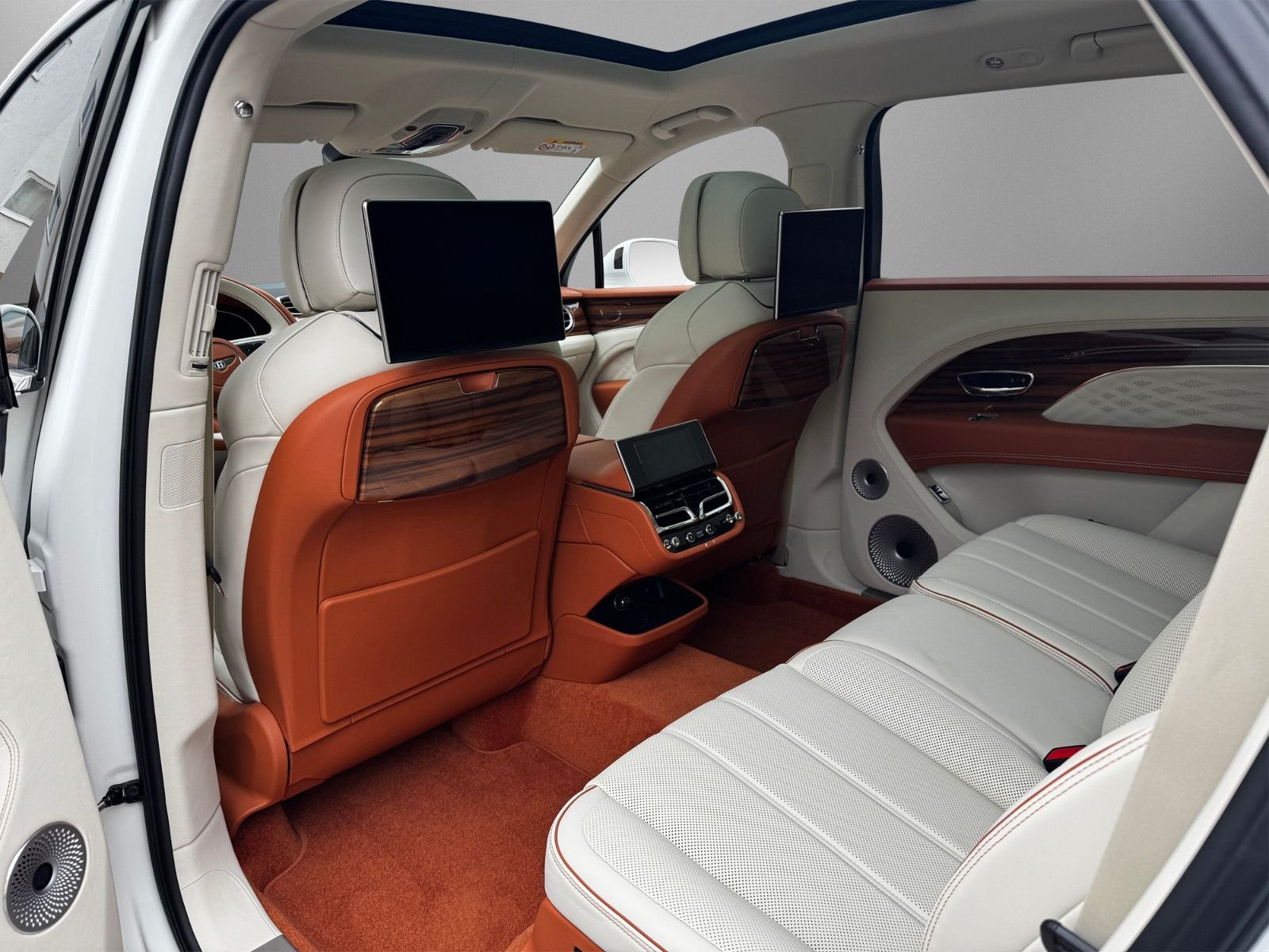 Bentley Bentayga V8 EWB Azure MY 25 – Bild 22