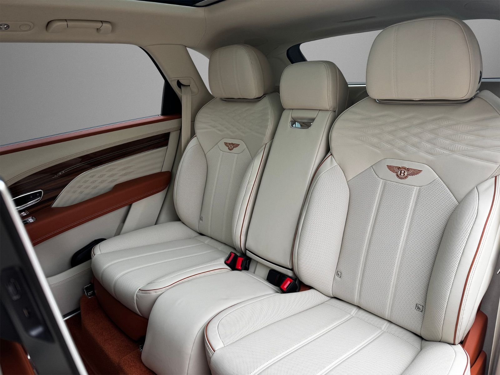 Bentley Bentayga V8 EWB Azure MY 25 – Bild 23