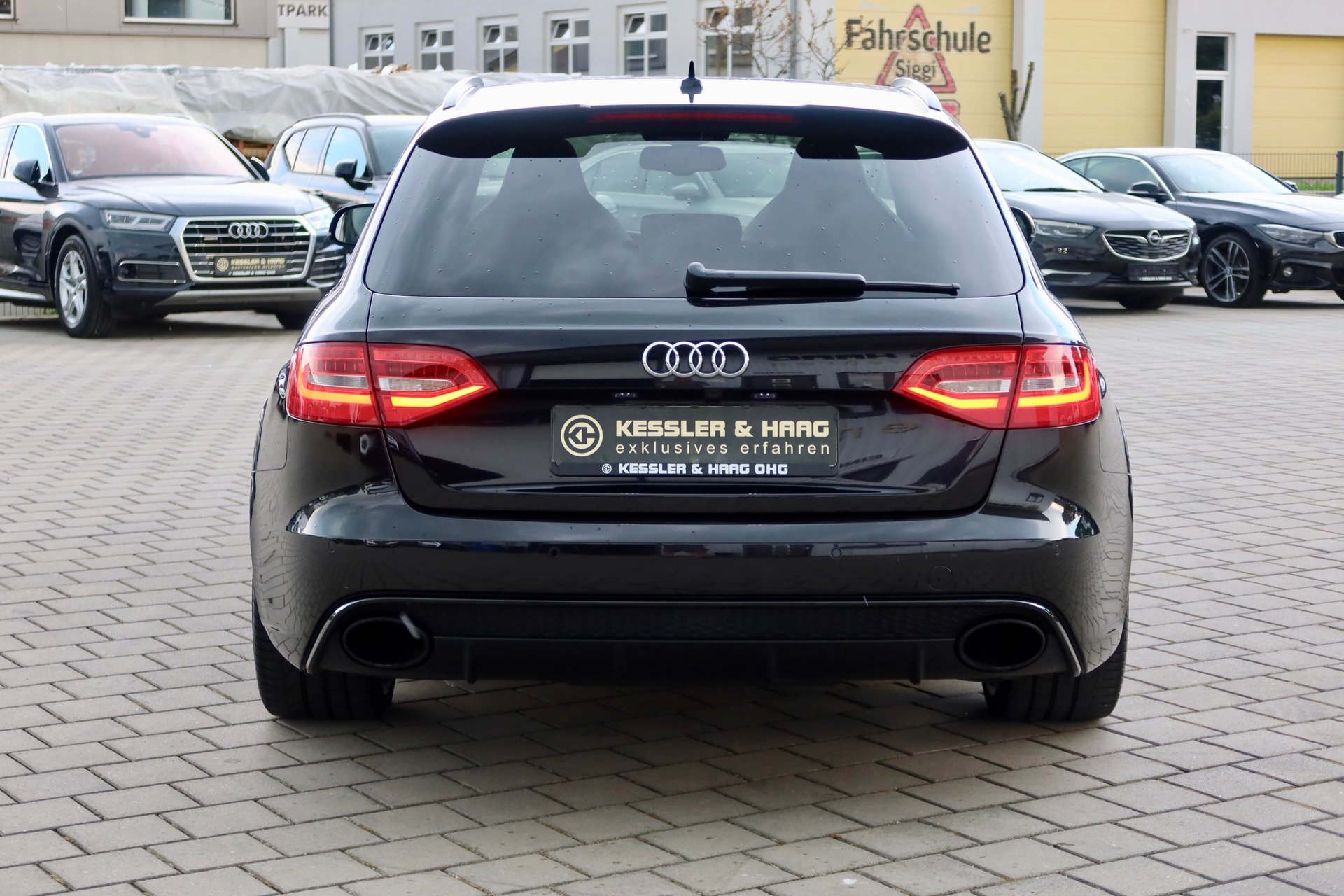 Audi RS4 Avant 4.2 FSI quattro#PANO#ACC#KEY-GO#B&O##1HAND# – Bild 8