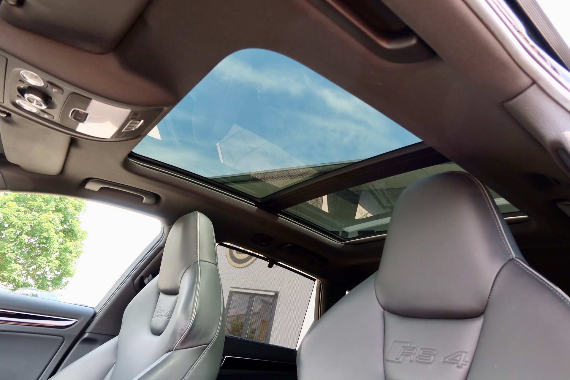 Audi RS4 Avant 4.2 FSI quattro#PANO#ACC#KEY-GO#B&O##1HAND# – Bild 13
