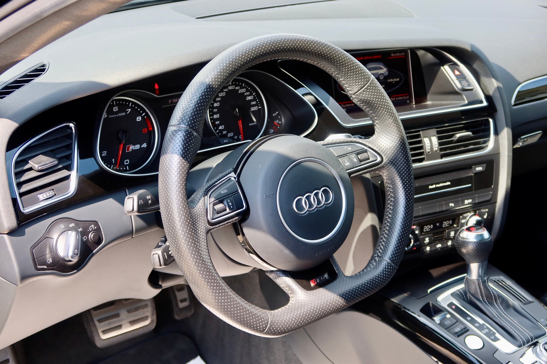 Audi RS4 Avant 4.2 FSI quattro#PANO#ACC#KEY-GO#B&O##1HAND# – Bild 15