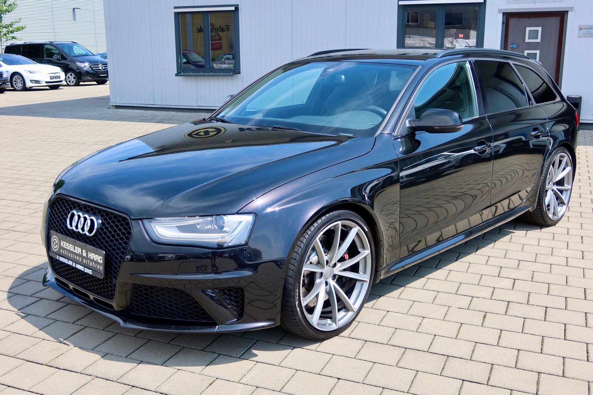 Audi RS4 Avant 4.2 FSI quattro#PANO#ACC#KEY-GO#B&O##1HAND# – Bild 2