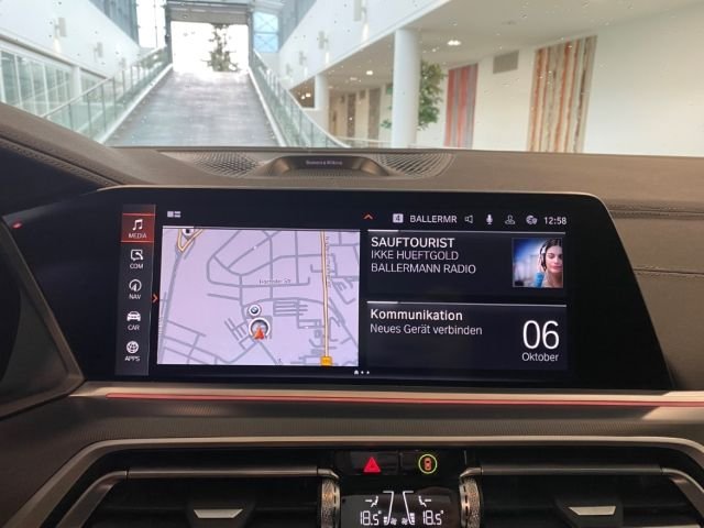 BMW X5 xDrive 30d M Sportpaket HUD Pano Navi Leder A – Bild 15