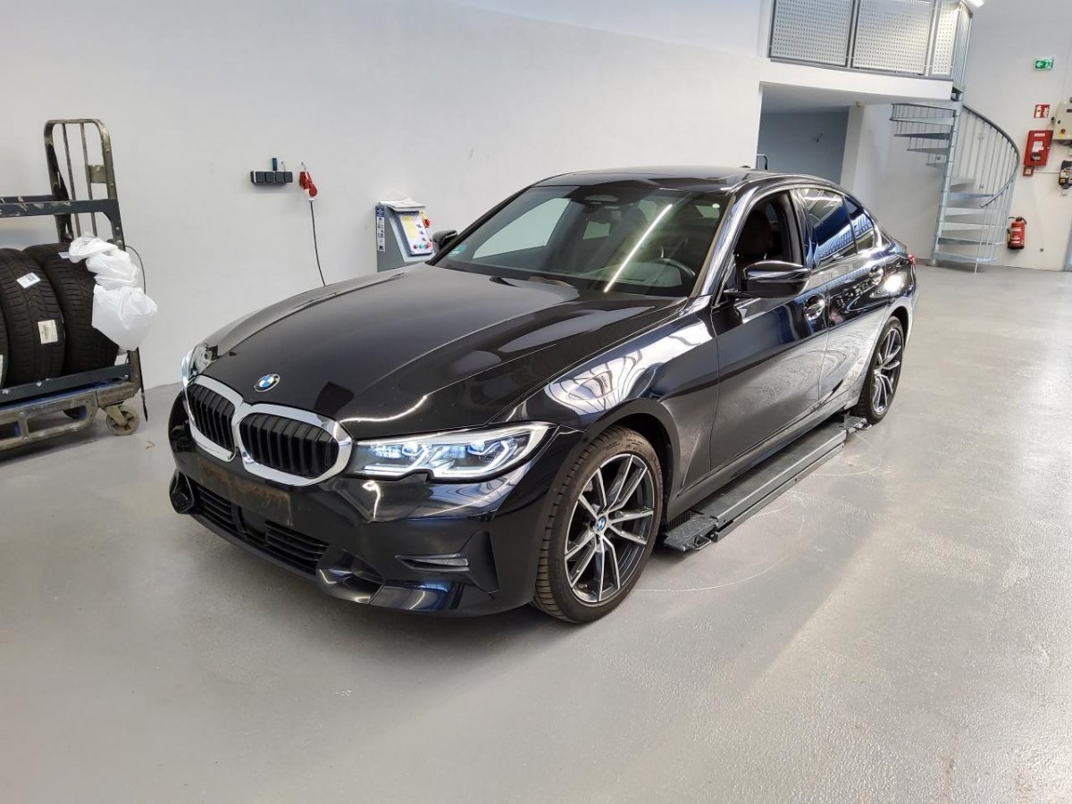 BMW 320 d xDrive Sport Line