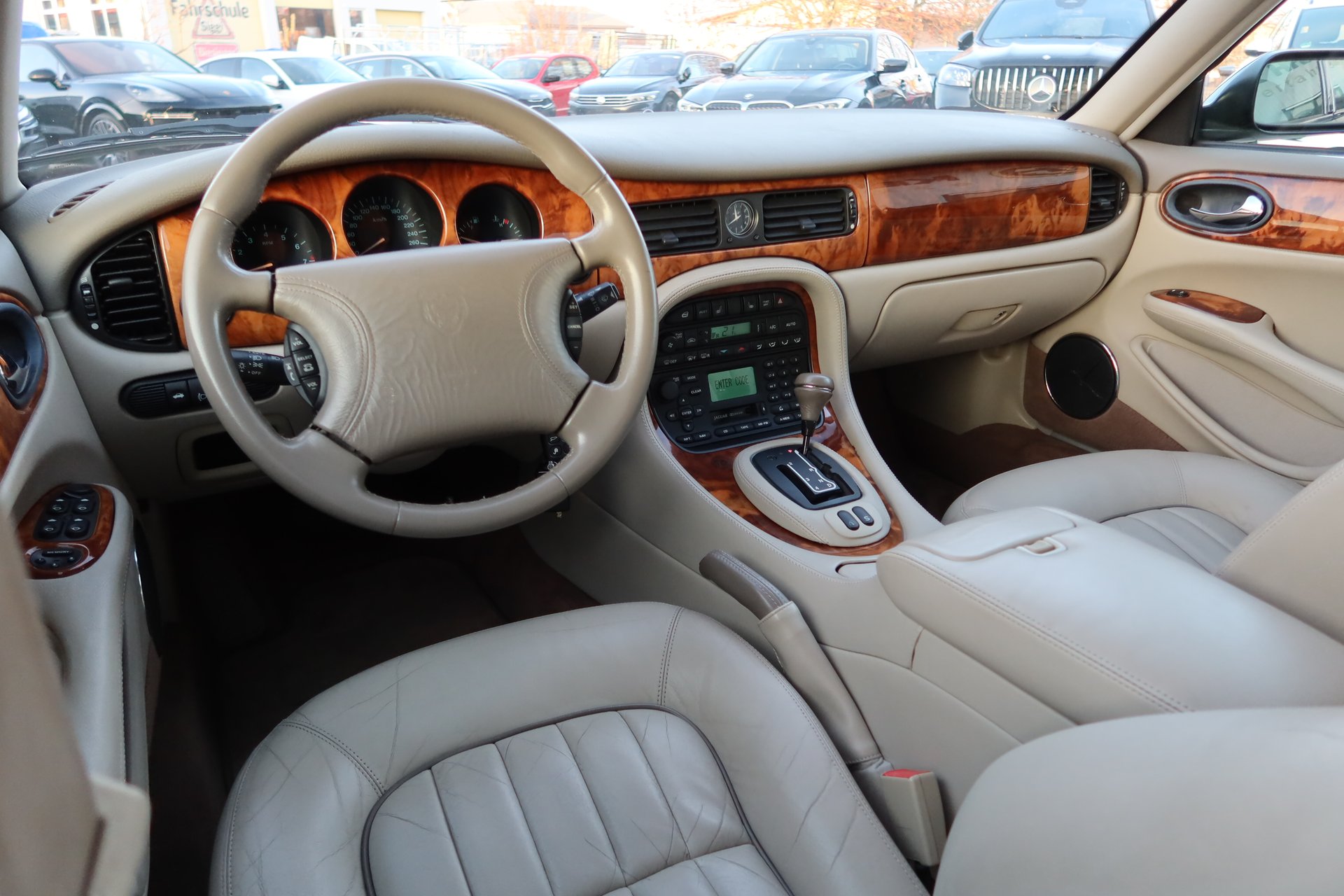 Jaguar XJ 4.0 Sovereign# SEHR GEPFLEGT# – Bild 10