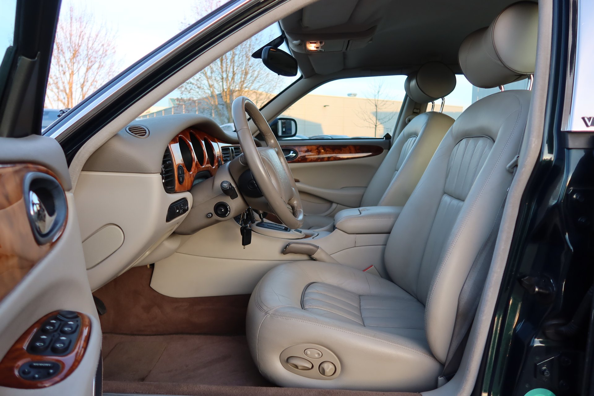 Jaguar XJ 4.0 Sovereign# SEHR GEPFLEGT# – Bild 9