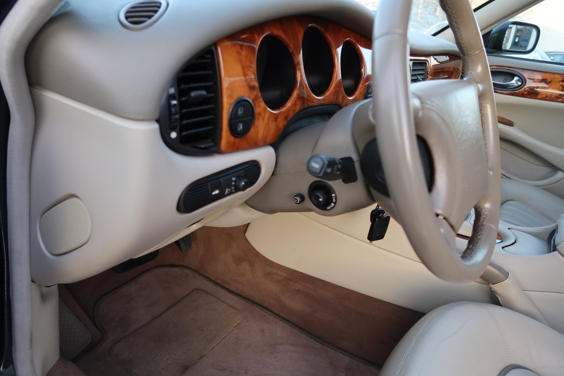 Jaguar XJ 4.0 Sovereign# SEHR GEPFLEGT# – Bild 16