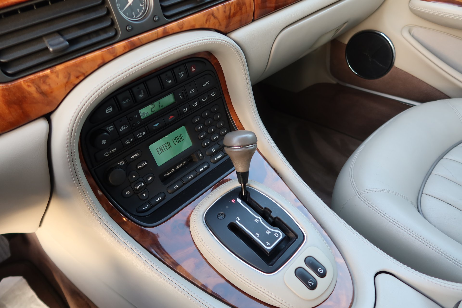 Jaguar XJ 4.0 Sovereign# SEHR GEPFLEGT# – Bild 18