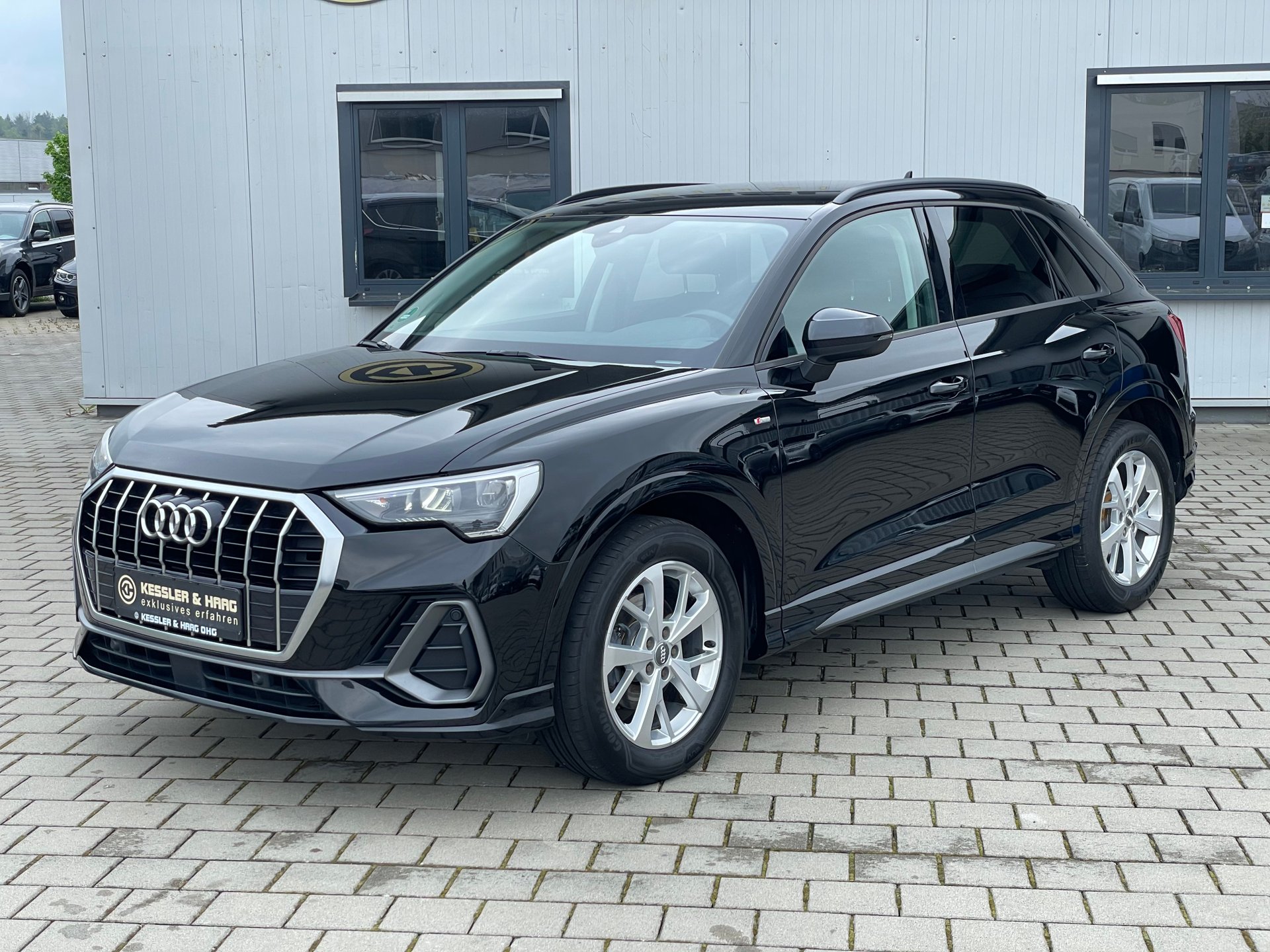 Audi Q3 35 TDI S line/StandH/ LED/Virtual/AHK/TOP – Bild 2