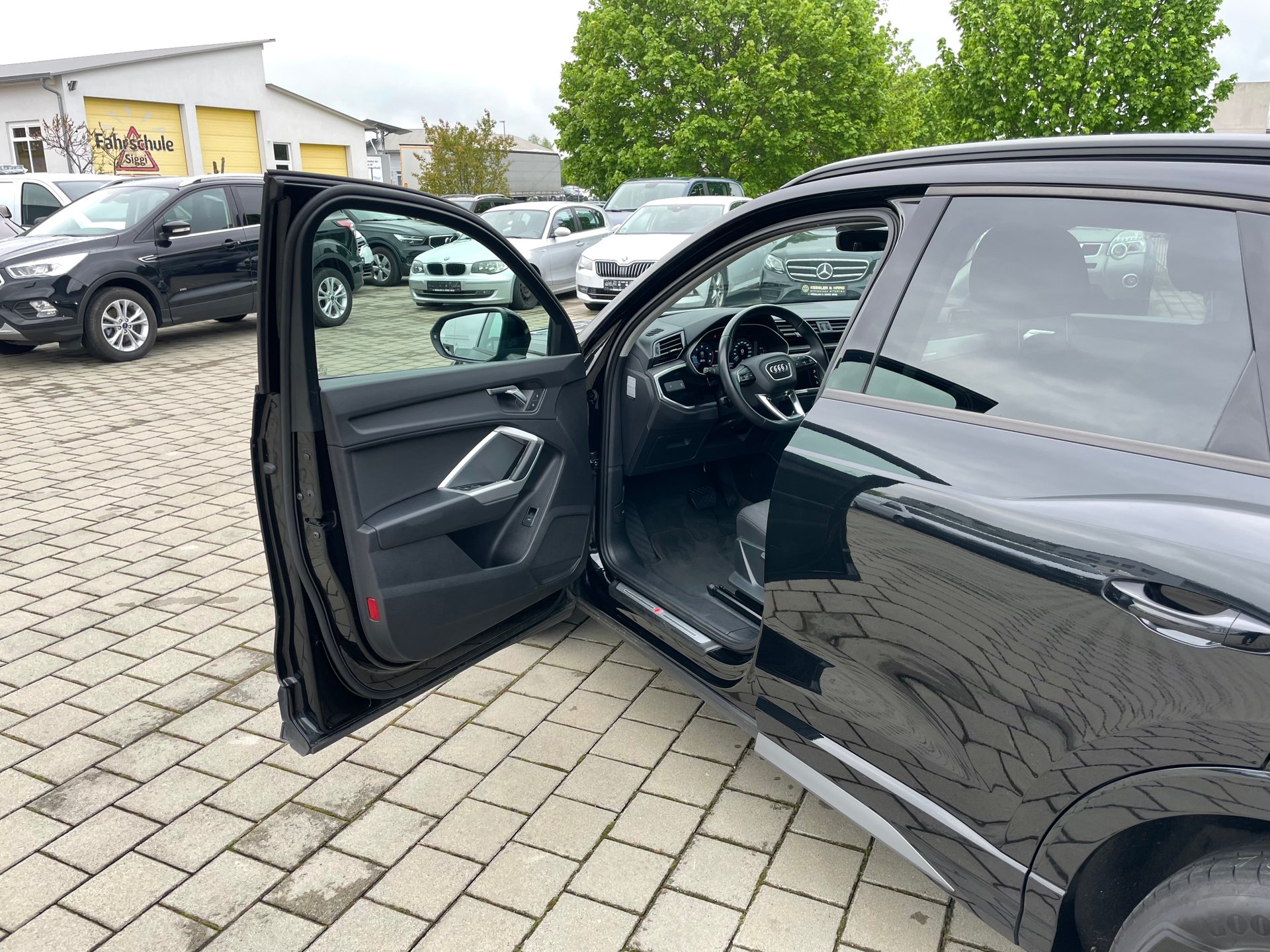 Audi Q3 35 TDI S line/StandH/ LED/Virtual/AHK/TOP – Bild 11