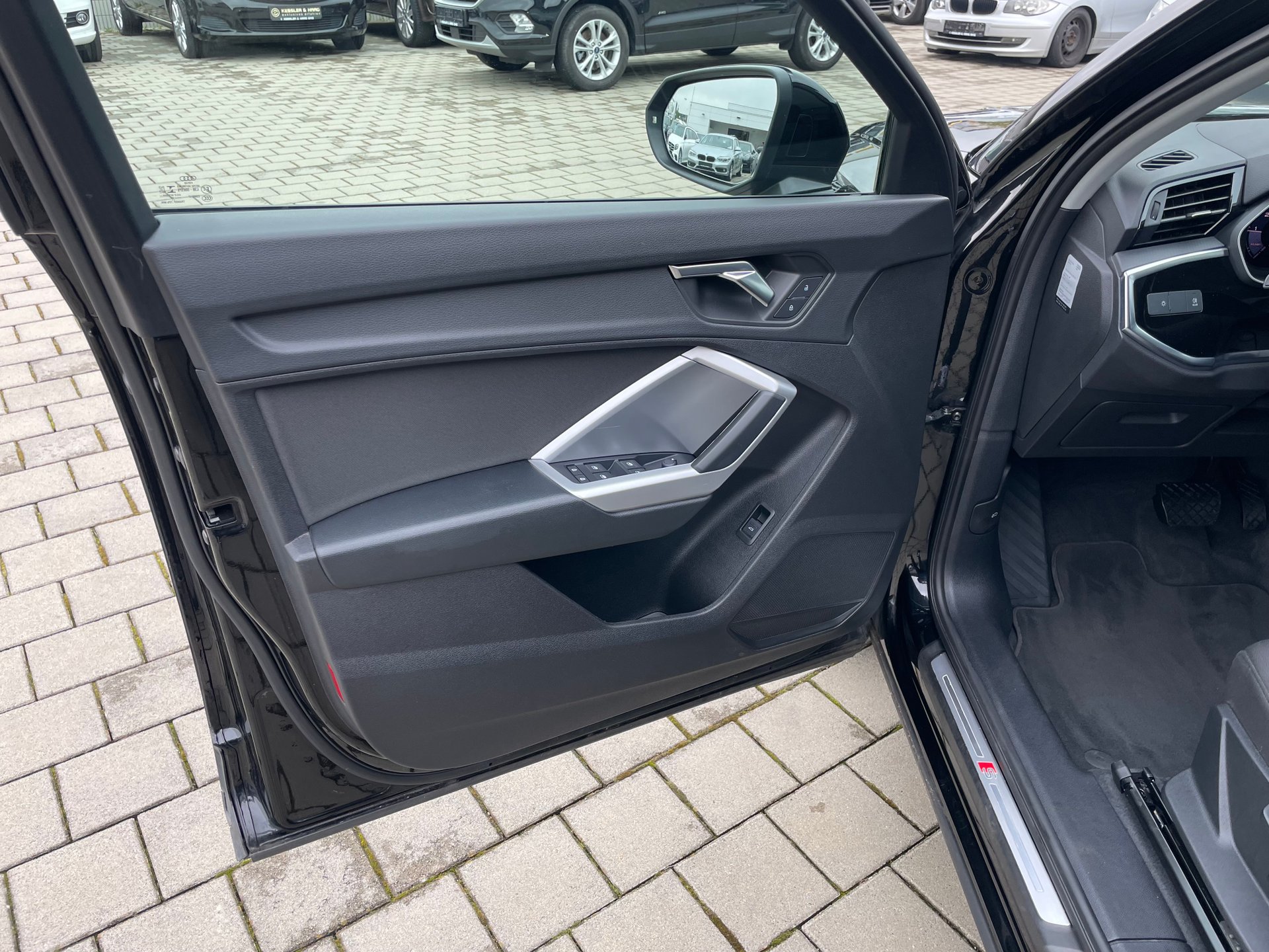 Audi Q3 35 TDI S line/StandH/ LED/Virtual/AHK/TOP – Bild 12