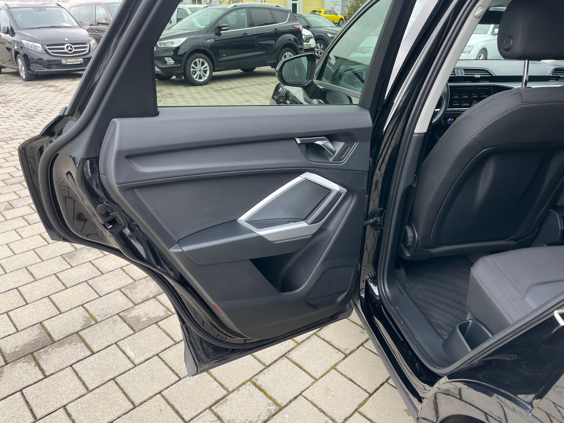 Audi Q3 35 TDI S line/StandH/ LED/Virtual/AHK/TOP – Bild 27