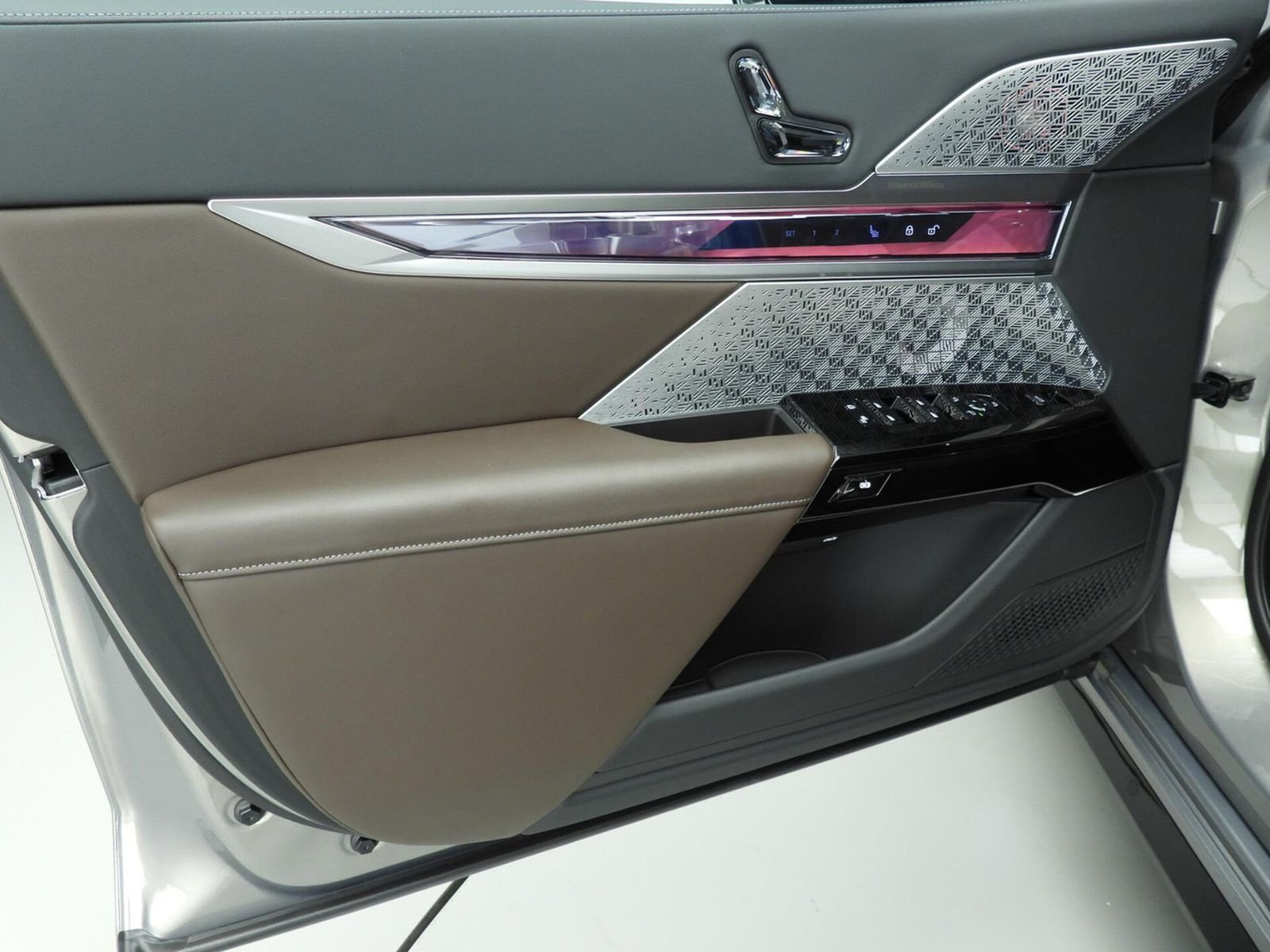 BMW i7 M70 xDrive | M-Sportpakket | Kristalkoplampen – Bild 22