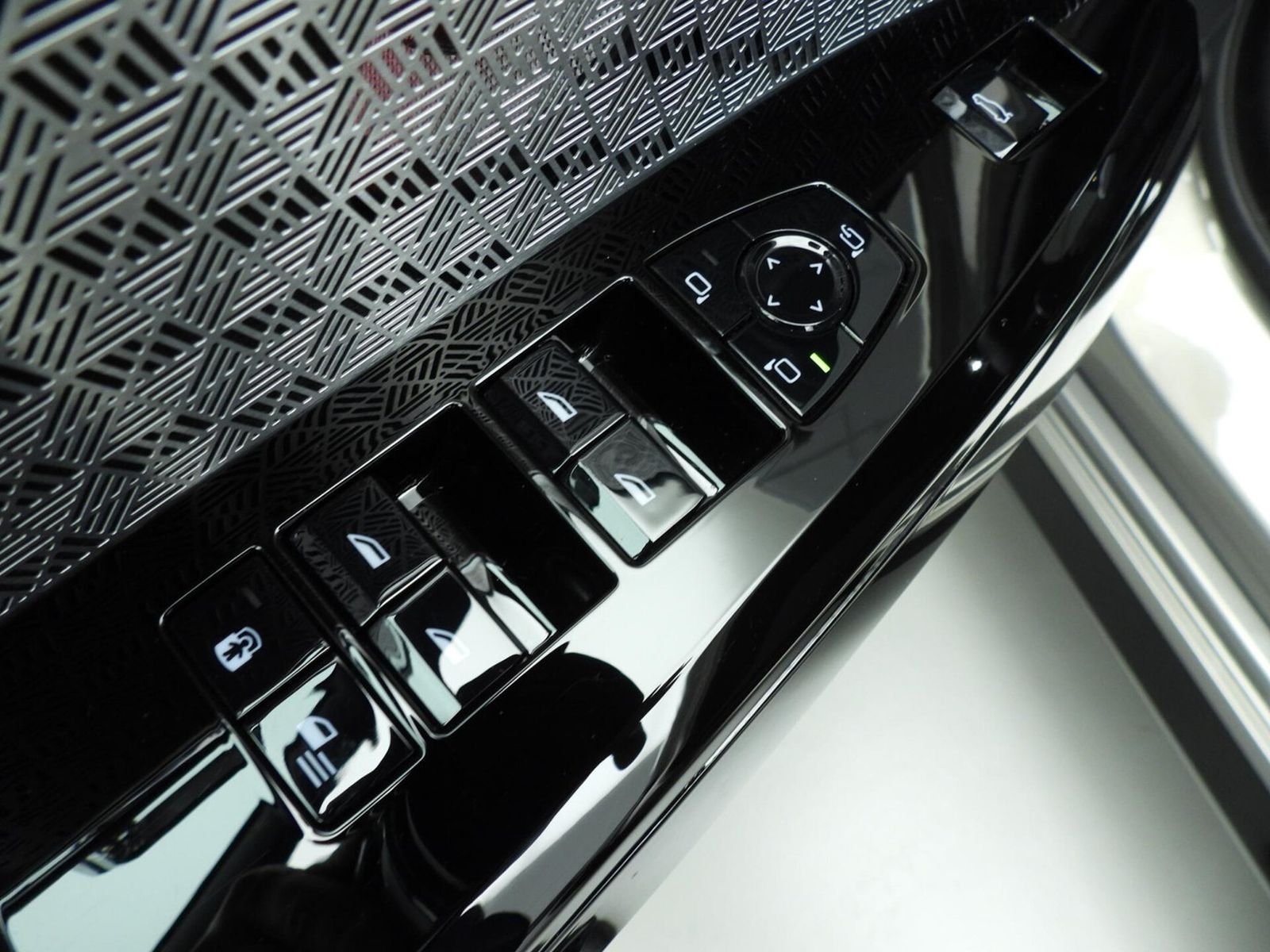 BMW i7 M70 xDrive | M-Sportpakket | Kristalkoplampen – Bild 23