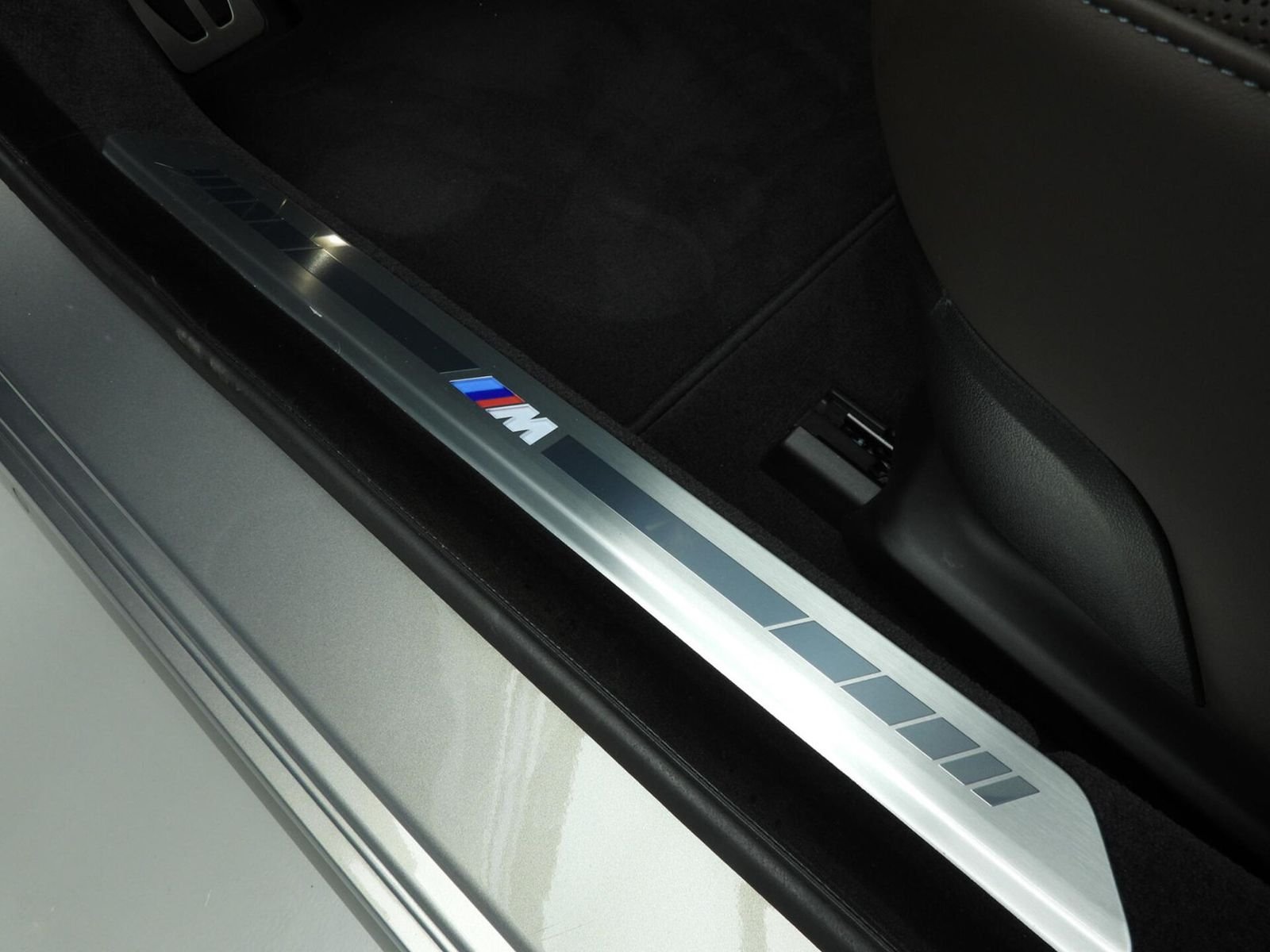 BMW i7 M70 xDrive | M-Sportpakket | Kristalkoplampen – Bild 25