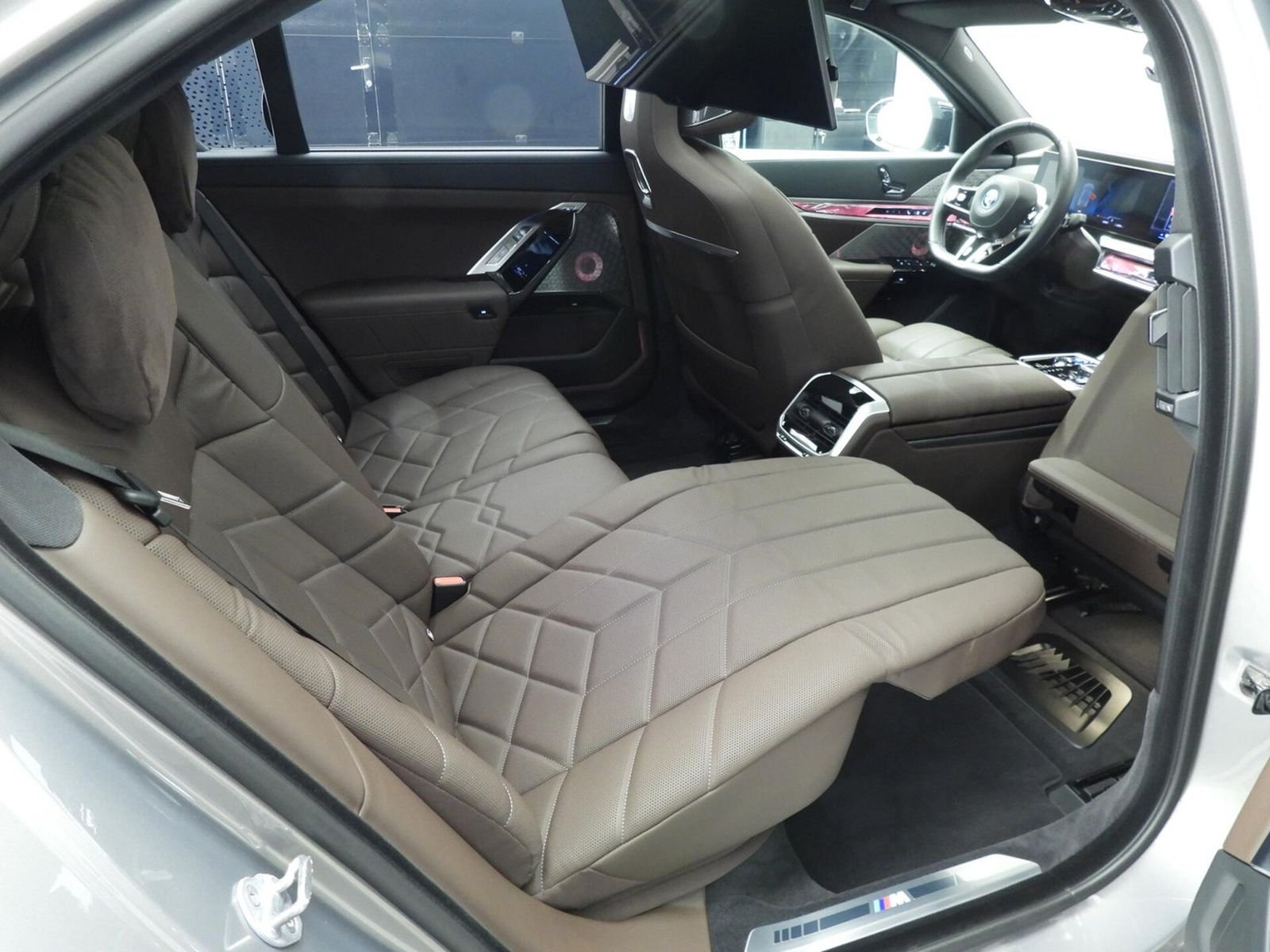 BMW i7 M70 xDrive | M-Sportpakket | Kristalkoplampen – Bild 4