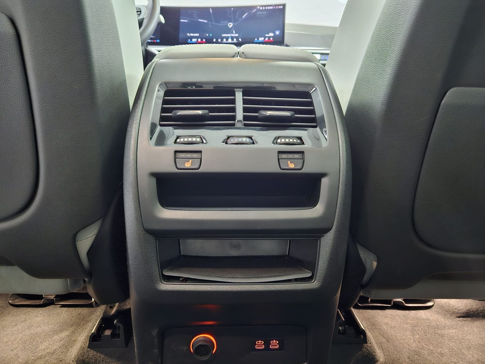 BMW X5 xD40i M Sport*PANO*SOFT*STHZG*7-SITZ*AHK*360° – Bild 14