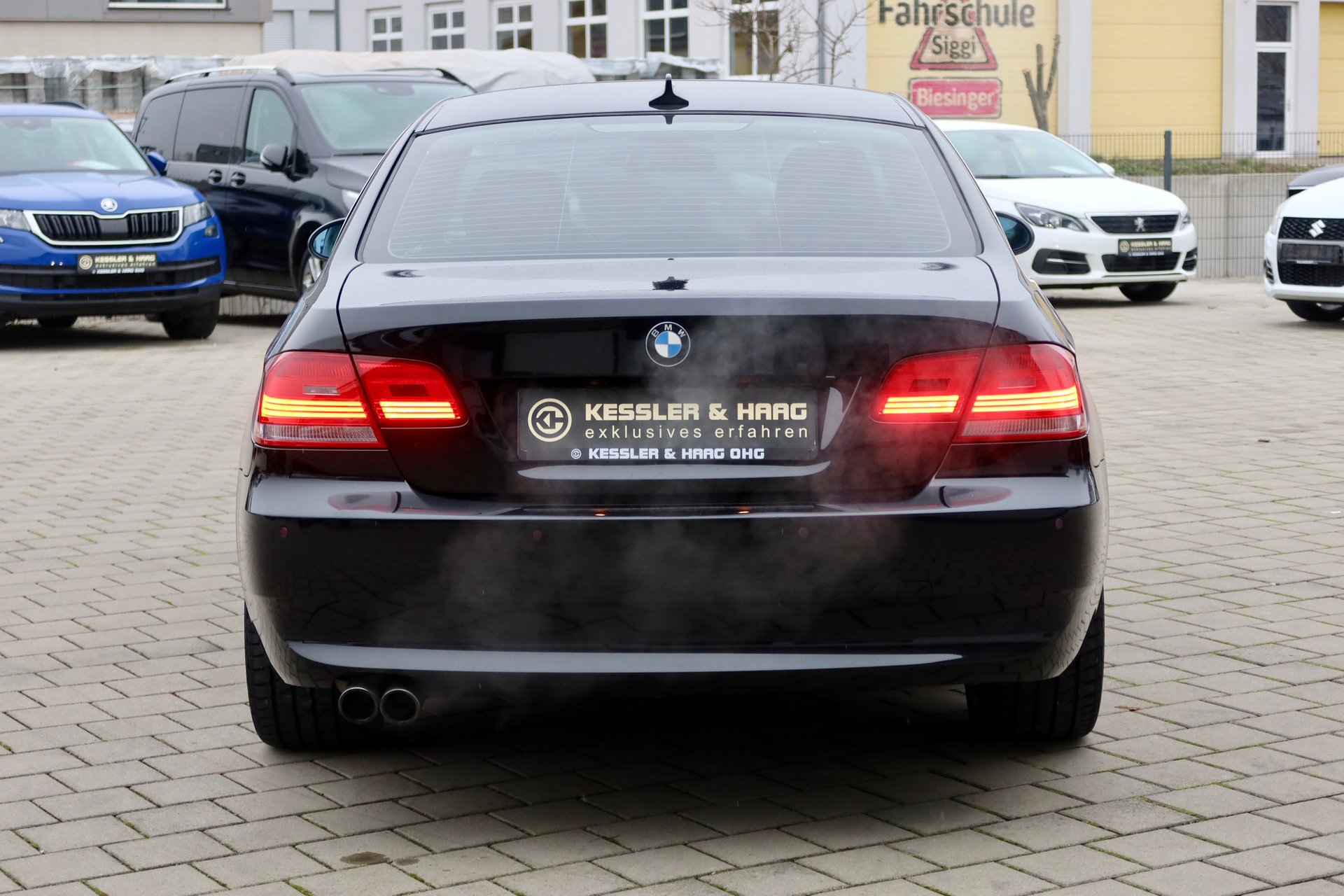 BMW 330i xDrive#SPORT#TEMP#XENON#PROFES#8xALU# – Bild 7