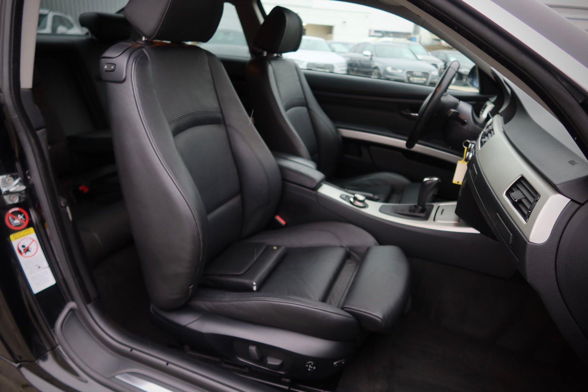 BMW 330i xDrive#SPORT#TEMP#XENON#PROFES#8xALU# – Bild 13