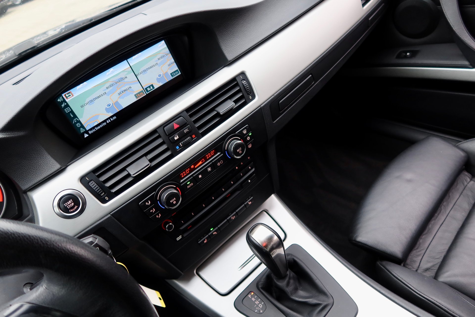 BMW 330i xDrive#SPORT#TEMP#XENON#PROFES#8xALU# – Bild 20