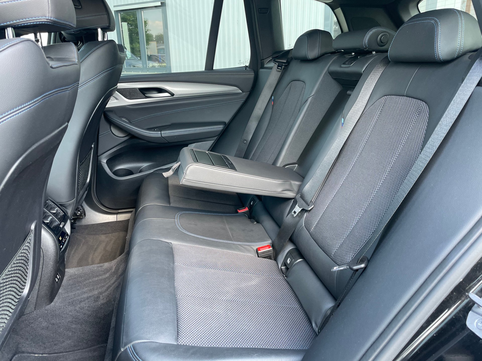BMW X3 xDrive 30 d M-Sport LED/AHK/1Hand – Bild 24