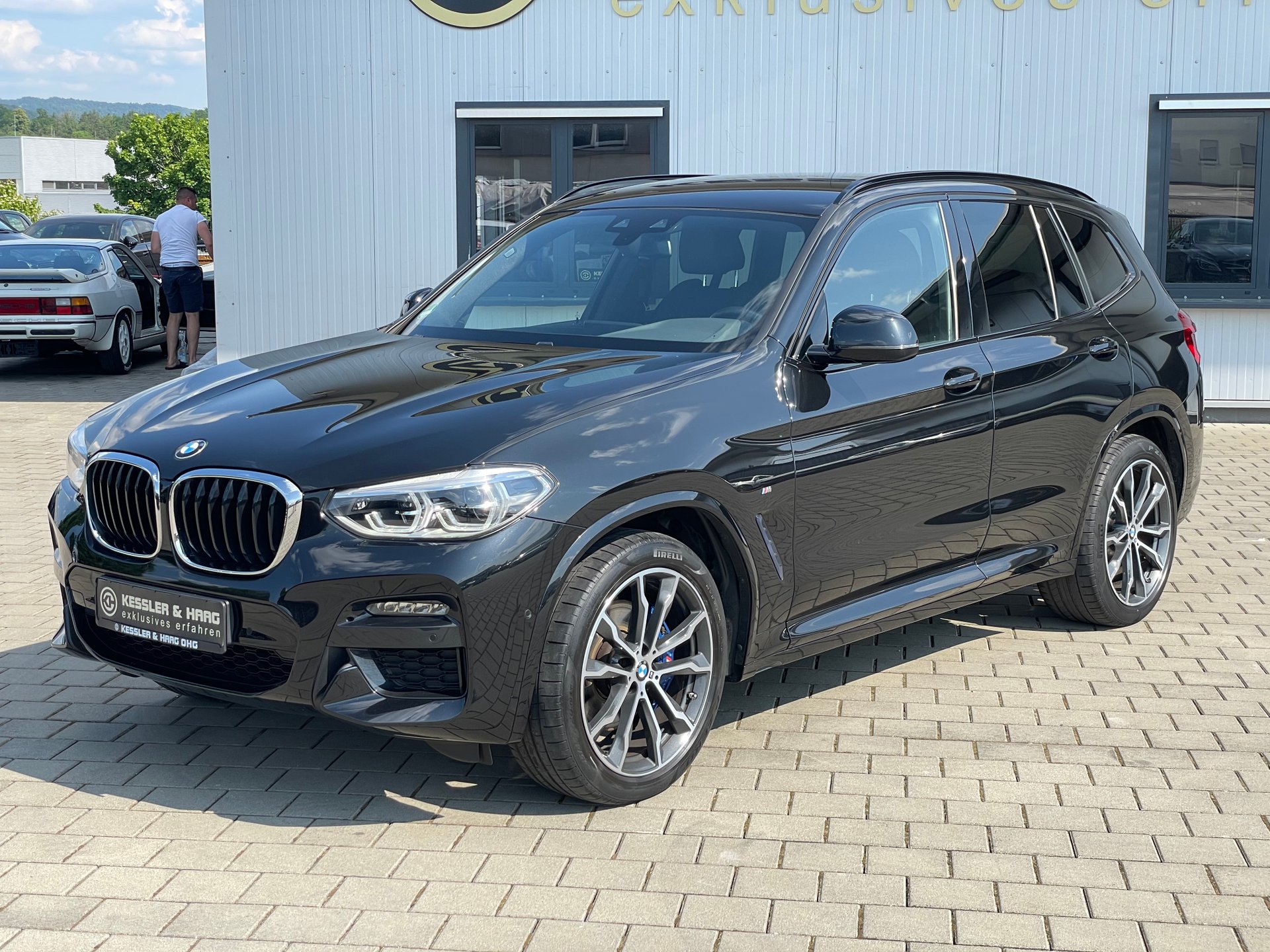 BMW X3 xDrive 30 d M-Sport LED/AHK/1Hand – Bild 2