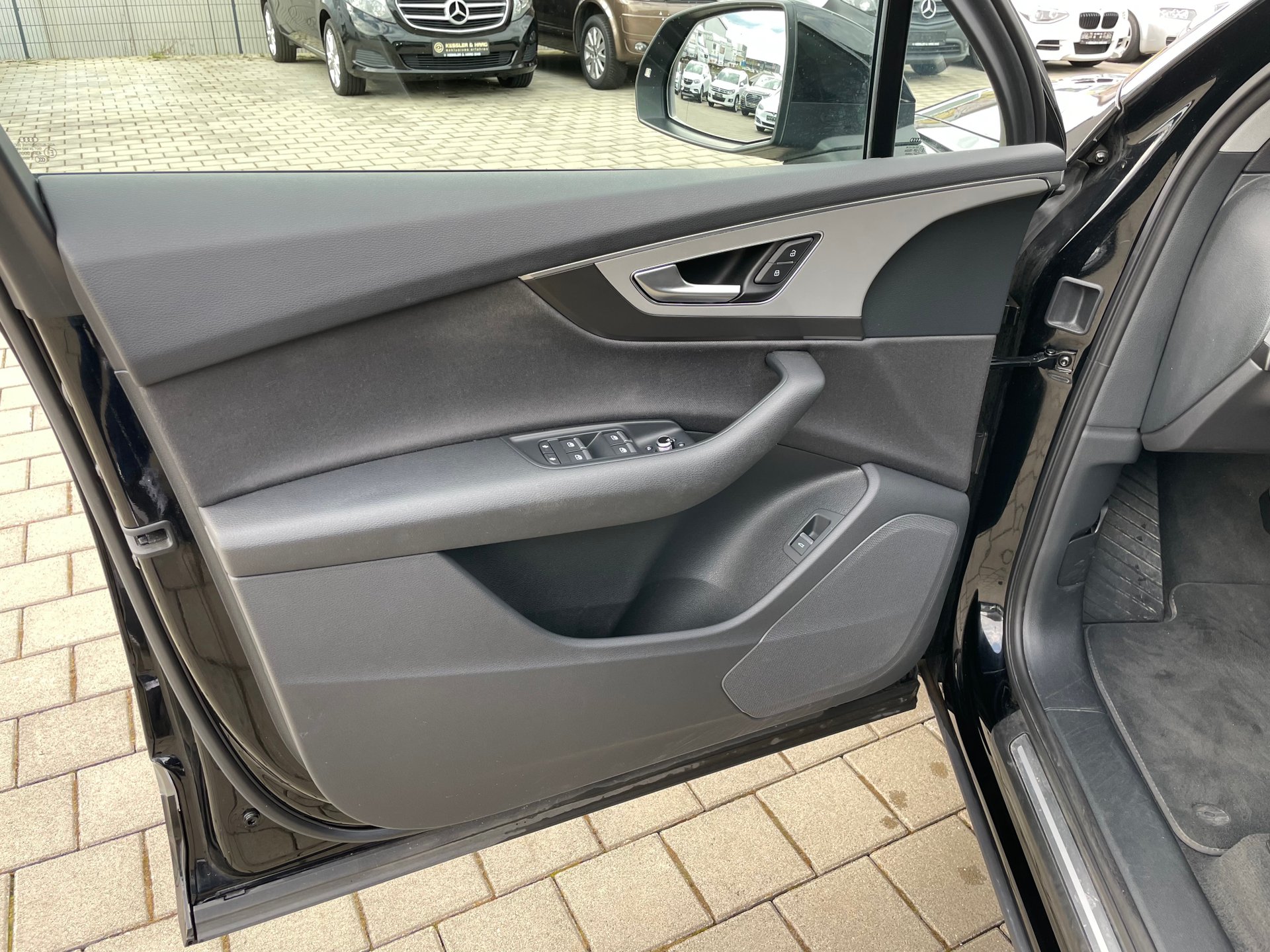 Audi Q7 3.0 TDI 4x4 ultra Xenon/Kamera/8Fach/1Hand – Bild 12