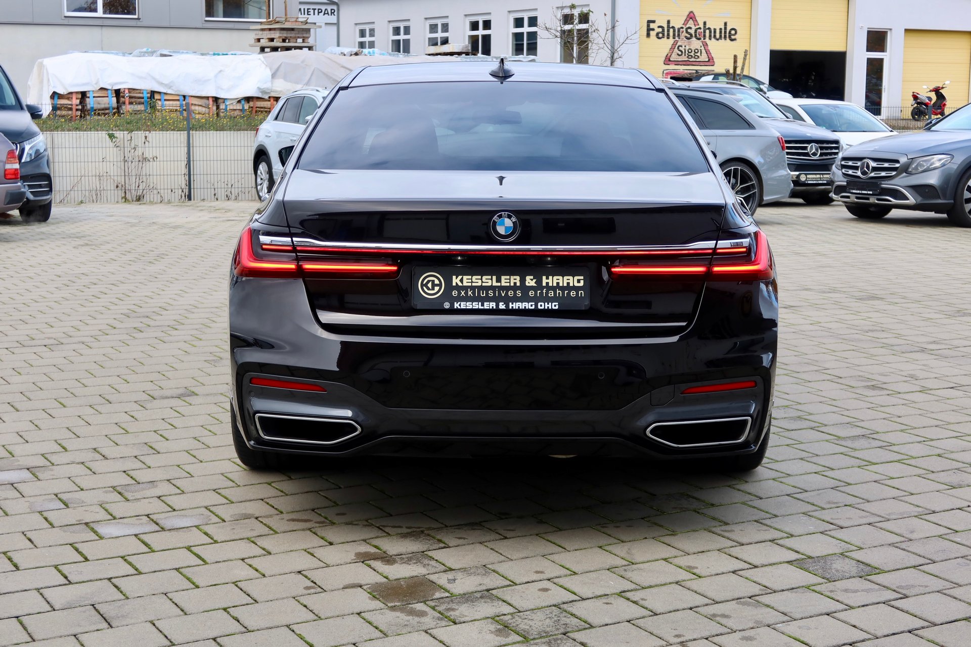 BMW 750 L ixDrive#M-Sport#B&W#AHK#DrivingAssistantPROF#STDHZ# M-Sport#B&W#AHK#DrivingAssistantPROF#STDHZ# – Bild 7