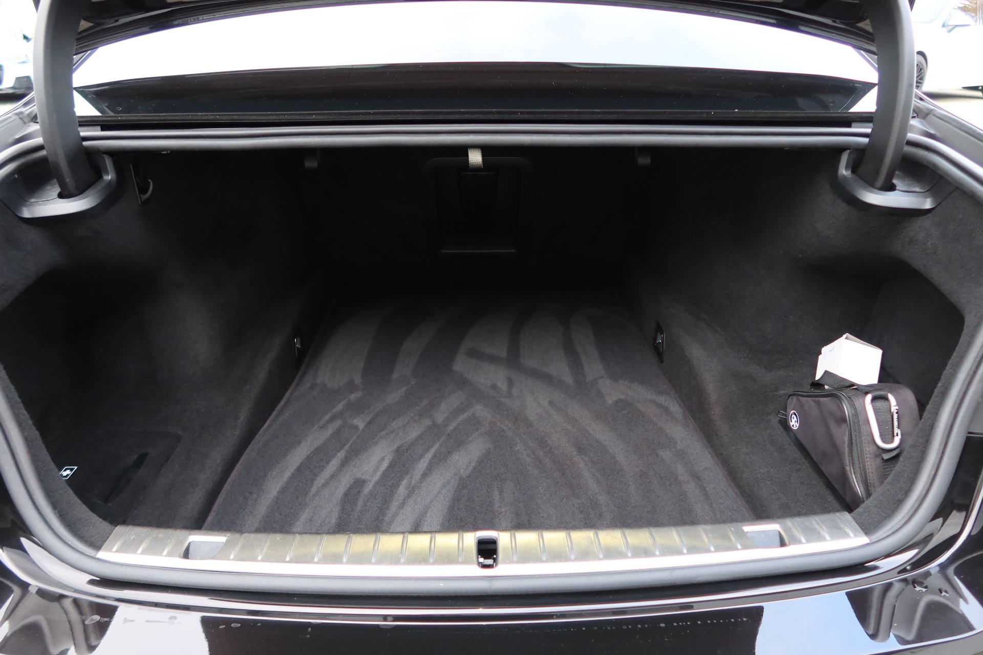 BMW 750 L ixDrive#M-Sport#B&W#AHK#DrivingAssistantPROF#STDHZ# M-Sport#B&W#AHK#DrivingAssistantPROF#STDHZ# – Bild 26