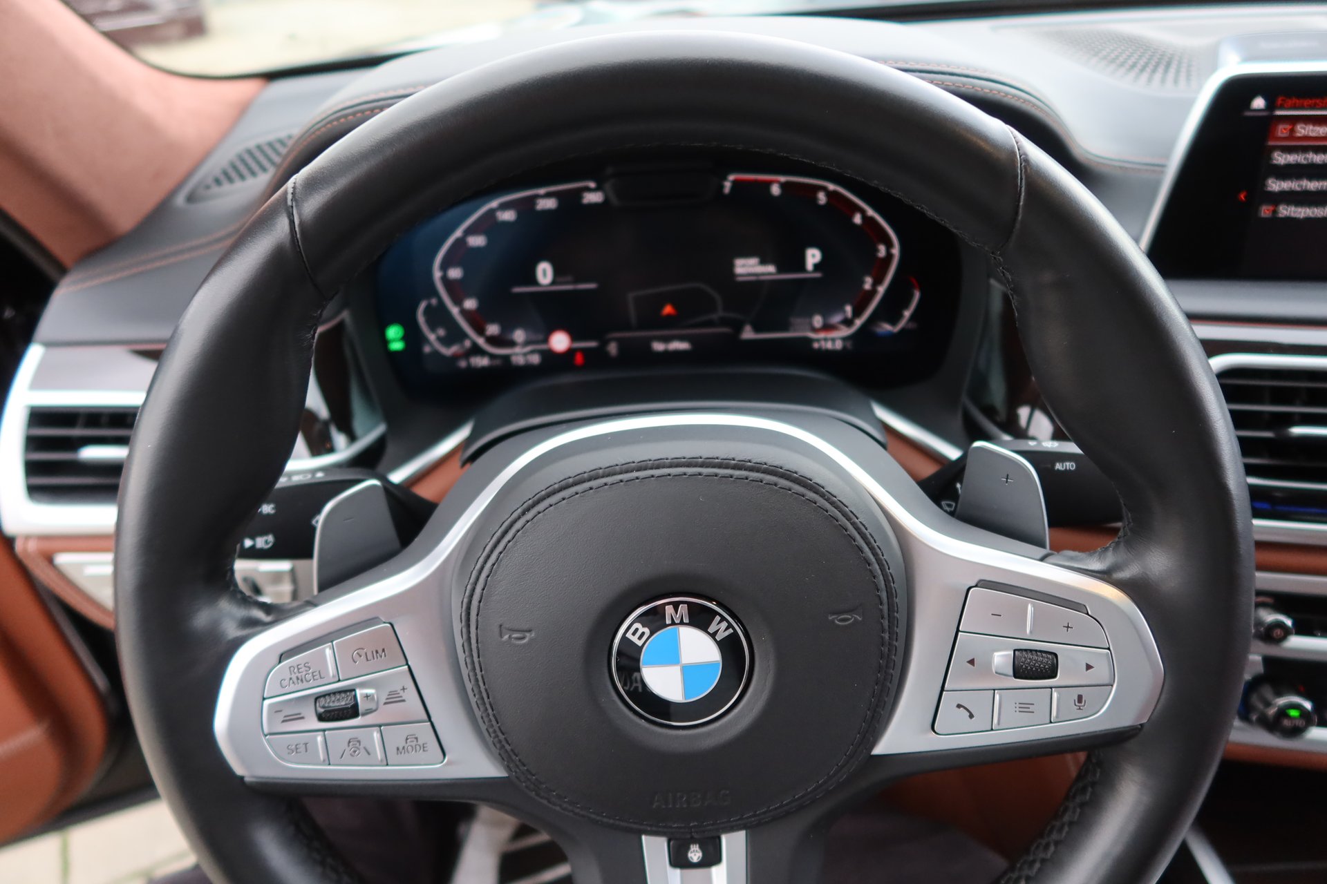 BMW 750 L ixDrive#M-Sport#B&W#AHK#DrivingAssistantPROF#STDHZ# M-Sport#B&W#AHK#DrivingAssistantPROF#STDHZ# – Bild 14