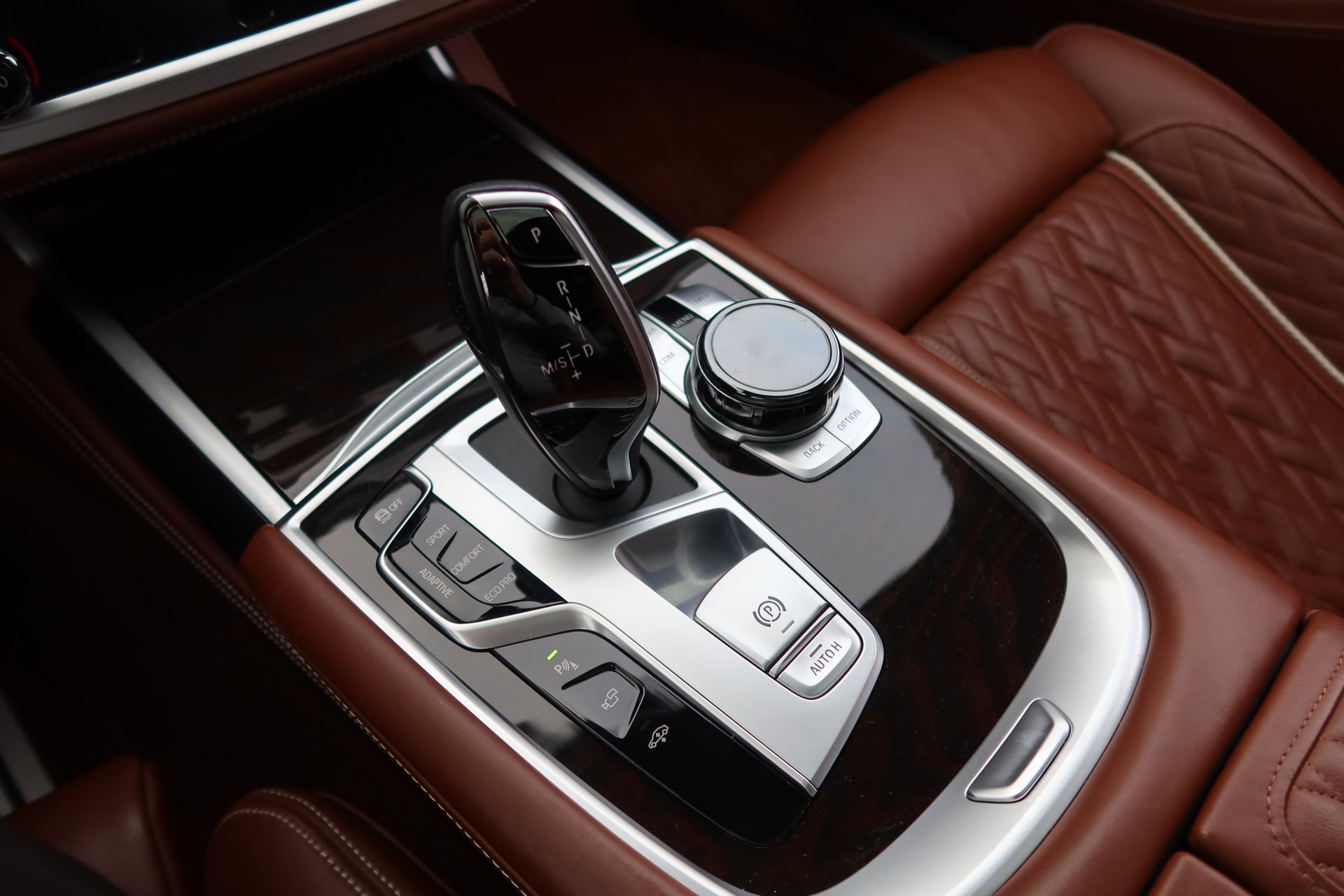 BMW 750 L ixDrive#M-Sport#B&W#AHK#DrivingAssistantPROF#STDHZ# M-Sport#B&W#AHK#DrivingAssistantPROF#STDHZ# – Bild 15