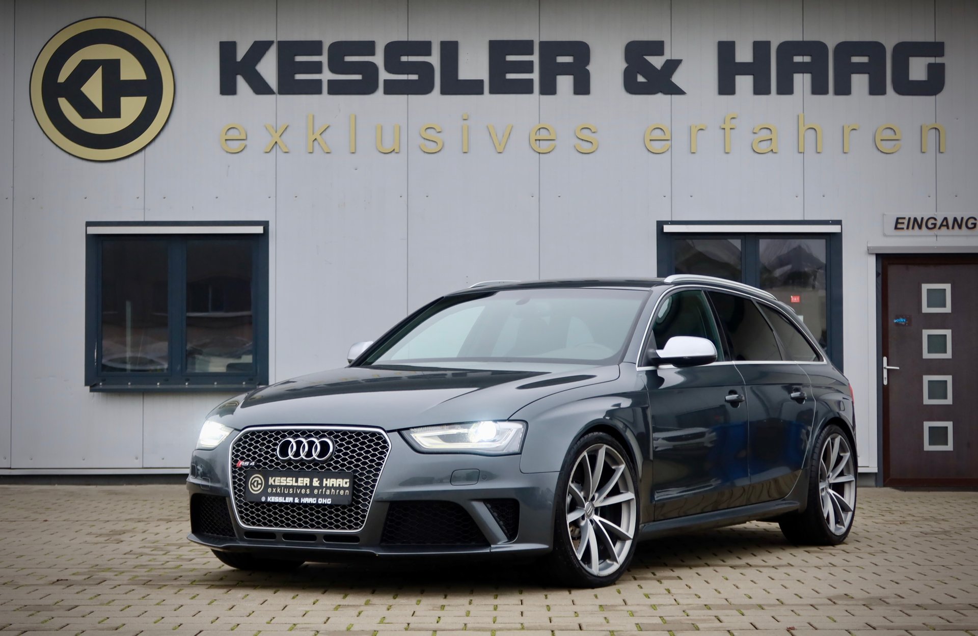 Audi RS4 S tronic#quattro#1HAND#AUDI SCHECKHEFT###