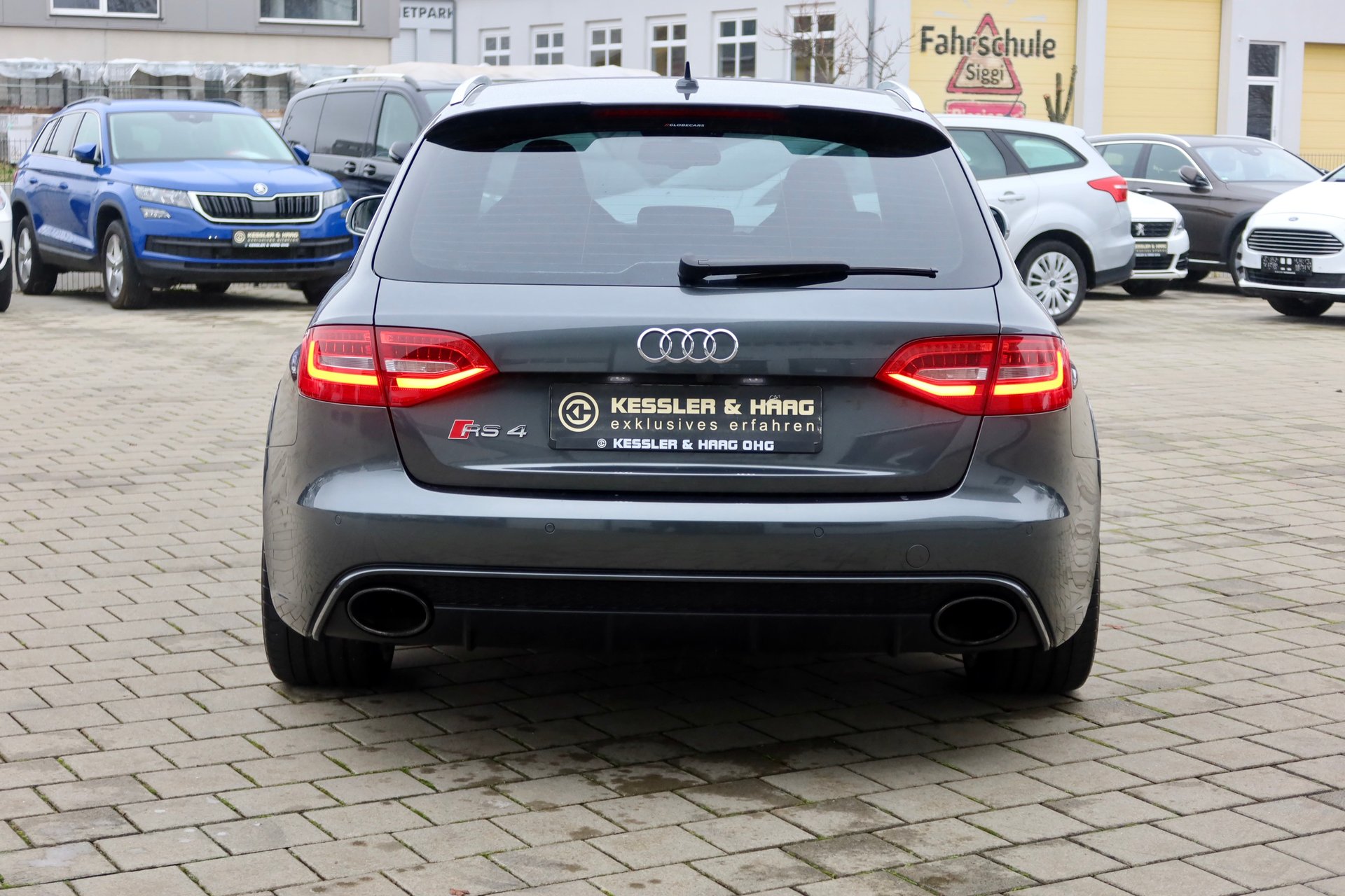 Audi RS4 S tronic#quattro#1HAND#AUDI SCHECKHEFT### – Bild 5