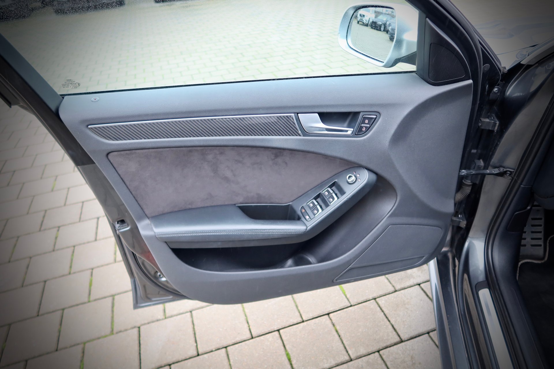 Audi RS4 S tronic#quattro#1HAND#AUDI SCHECKHEFT### – Bild 8