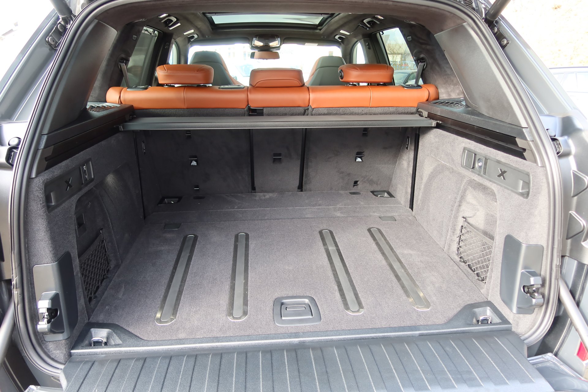 BMW X5 40d xDrive M-Sport#FULL#B&W#SKY#CARBON#ADAPTIV# – Bild 17