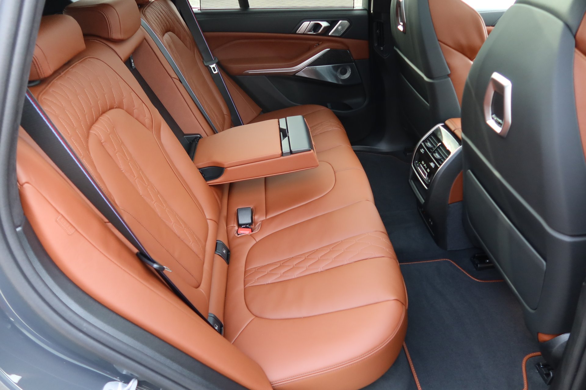 BMW X5 40d xDrive M-Sport#FULL#B&W#SKY#CARBON#ADAPTIV# – Bild 16