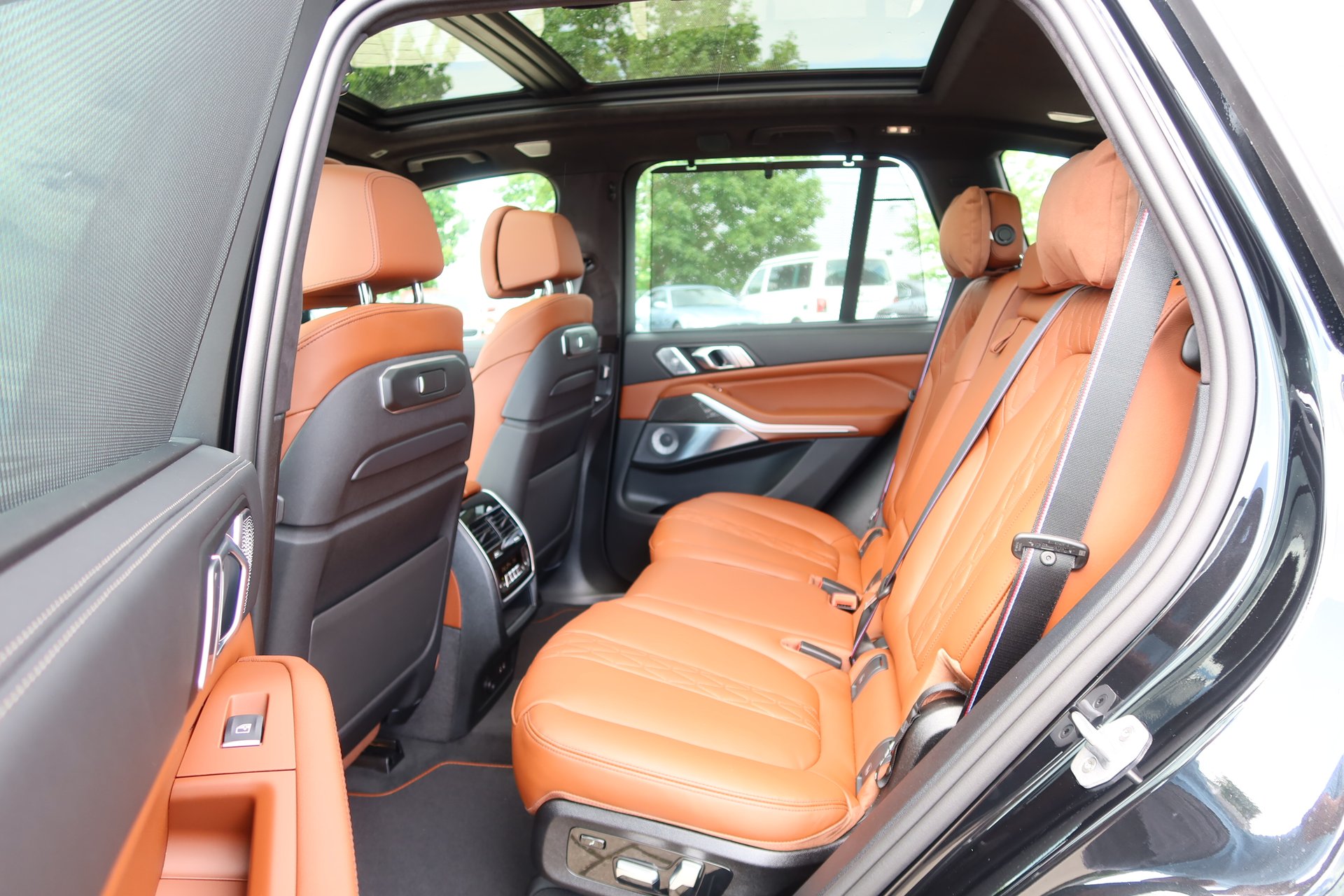 BMW X5 40i xDrive M-Sport #7 SITZE#LUFT#SKY-LOUNGE#B&W# – Bild 20