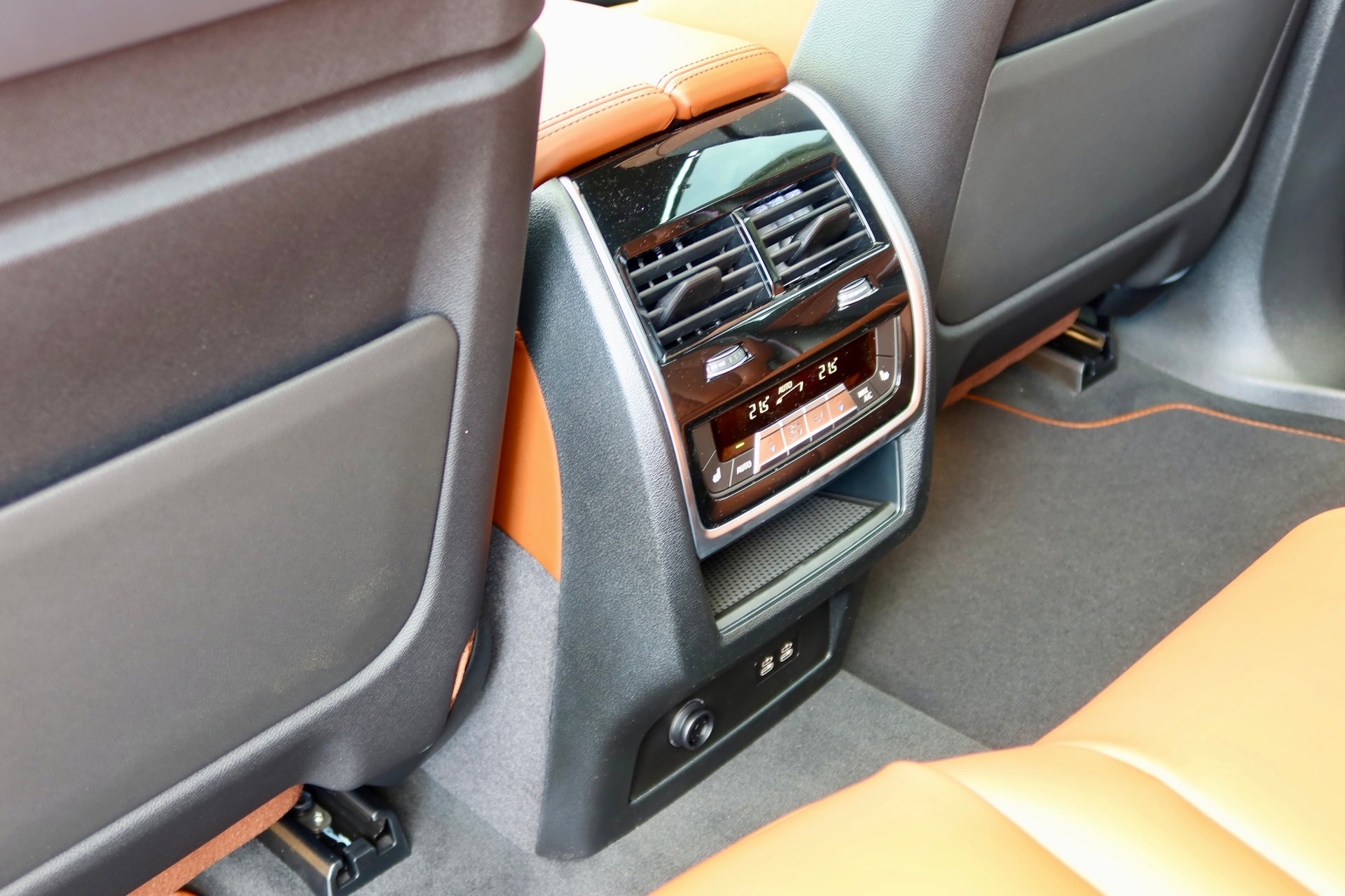 BMW X5 40i xDrive M-Sport #7 SITZE#LUFT#SKY-LOUNGE#B&W# – Bild 21