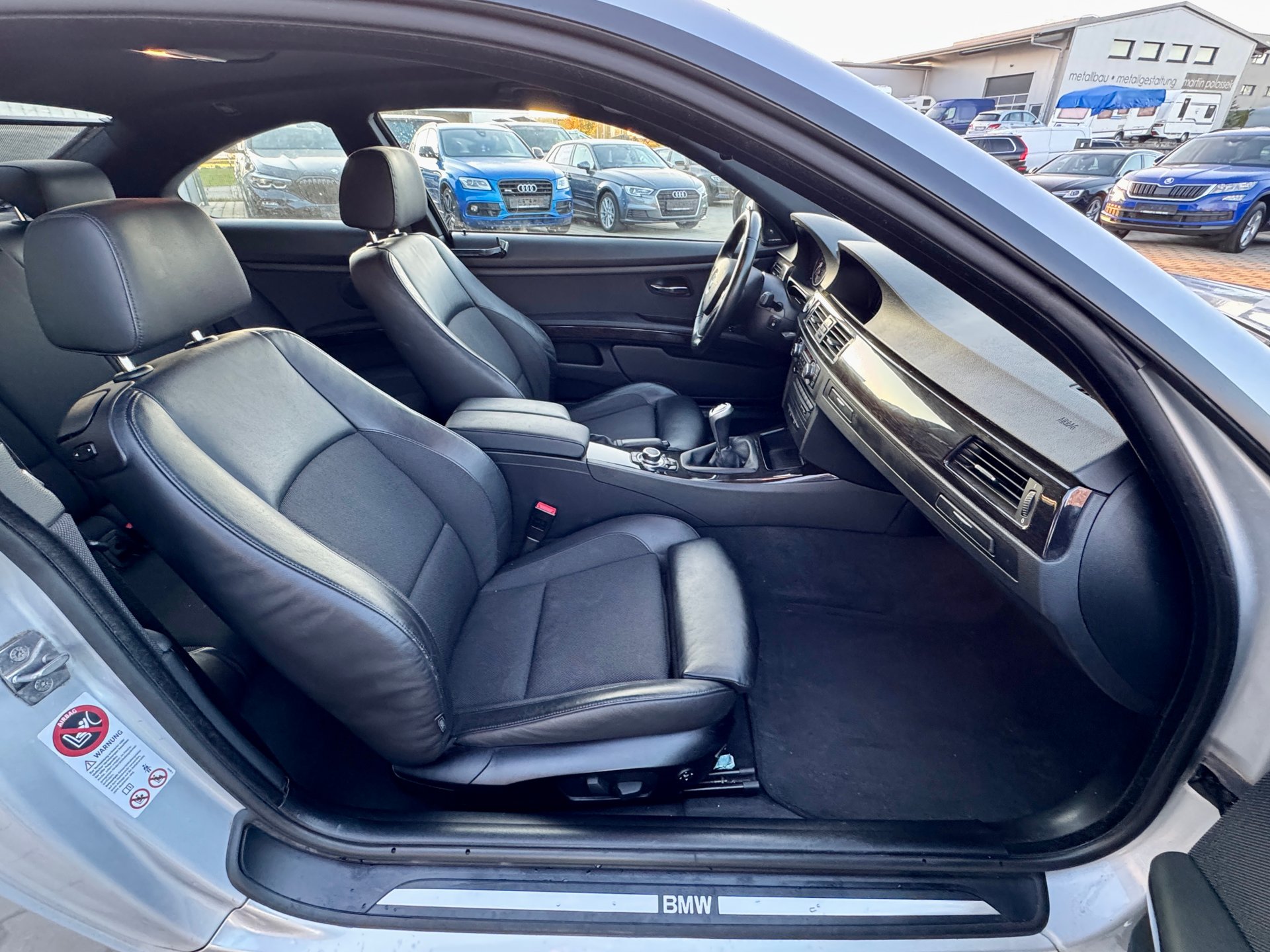 BMW 320i Harman-Kardon/Xenon/Navi/ – Bild 24