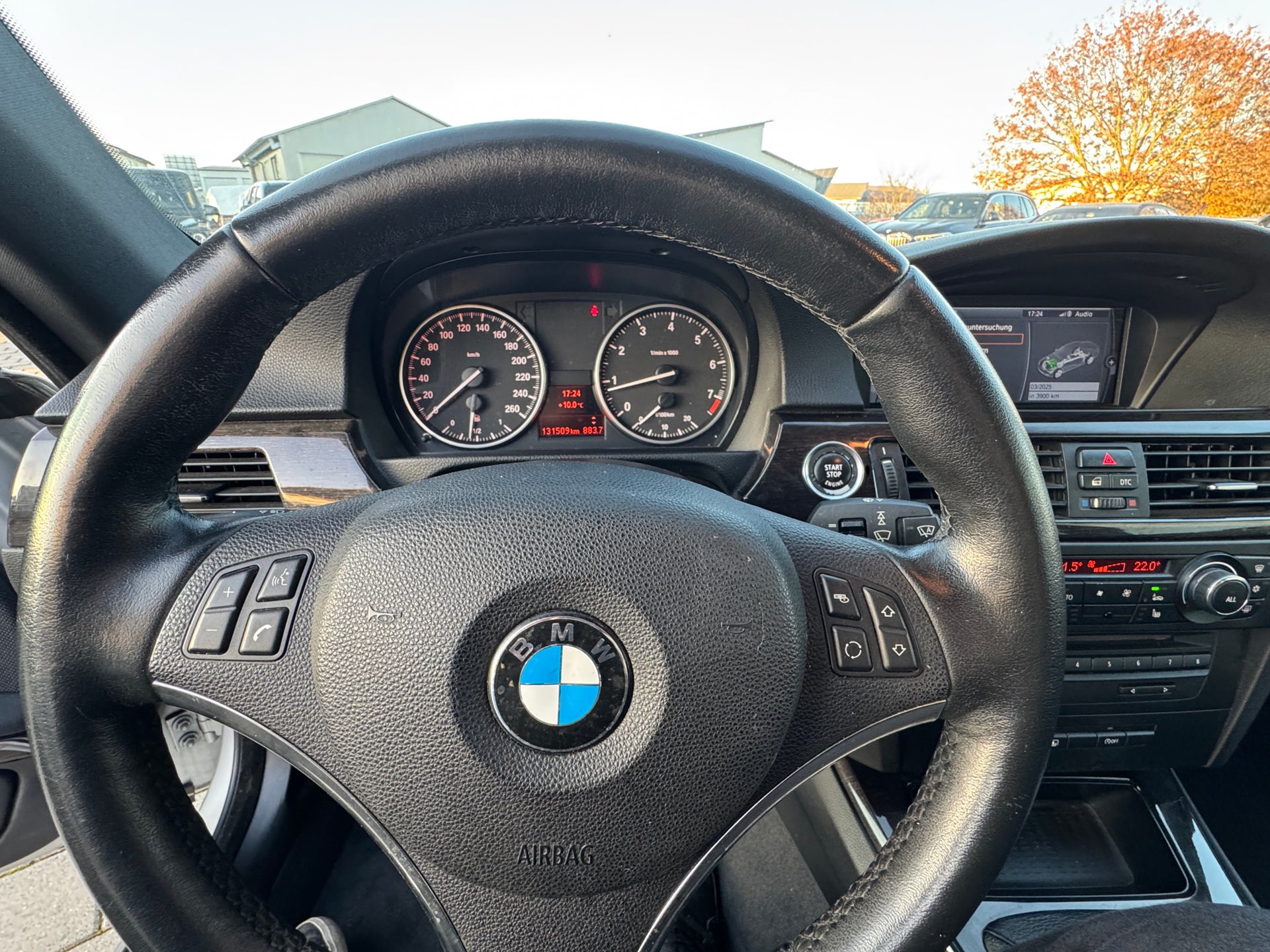 BMW 320i Harman-Kardon/Xenon/Navi/ – Bild 20