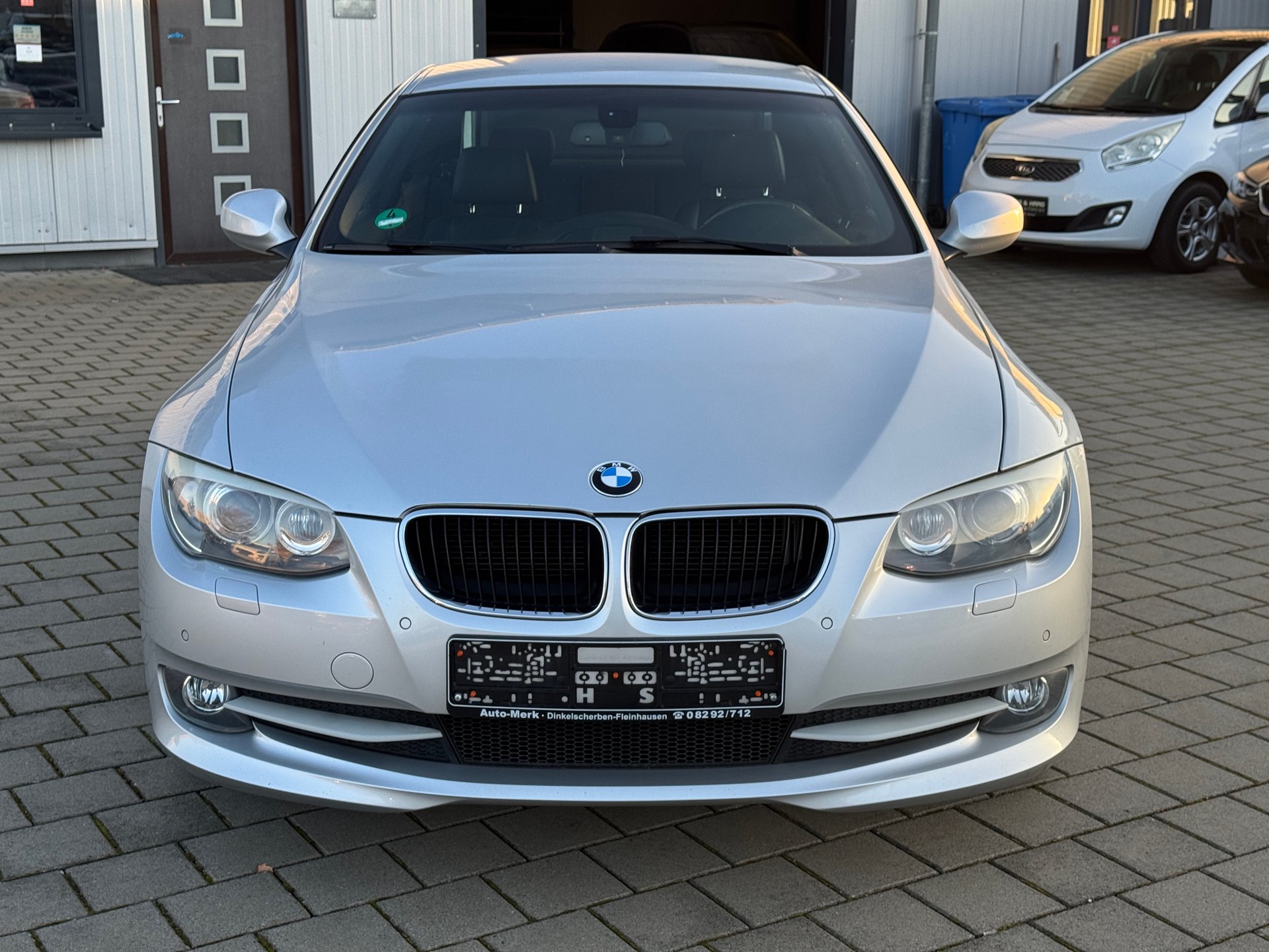 BMW 320i Harman-Kardon/Xenon/Navi/ – Bild 3