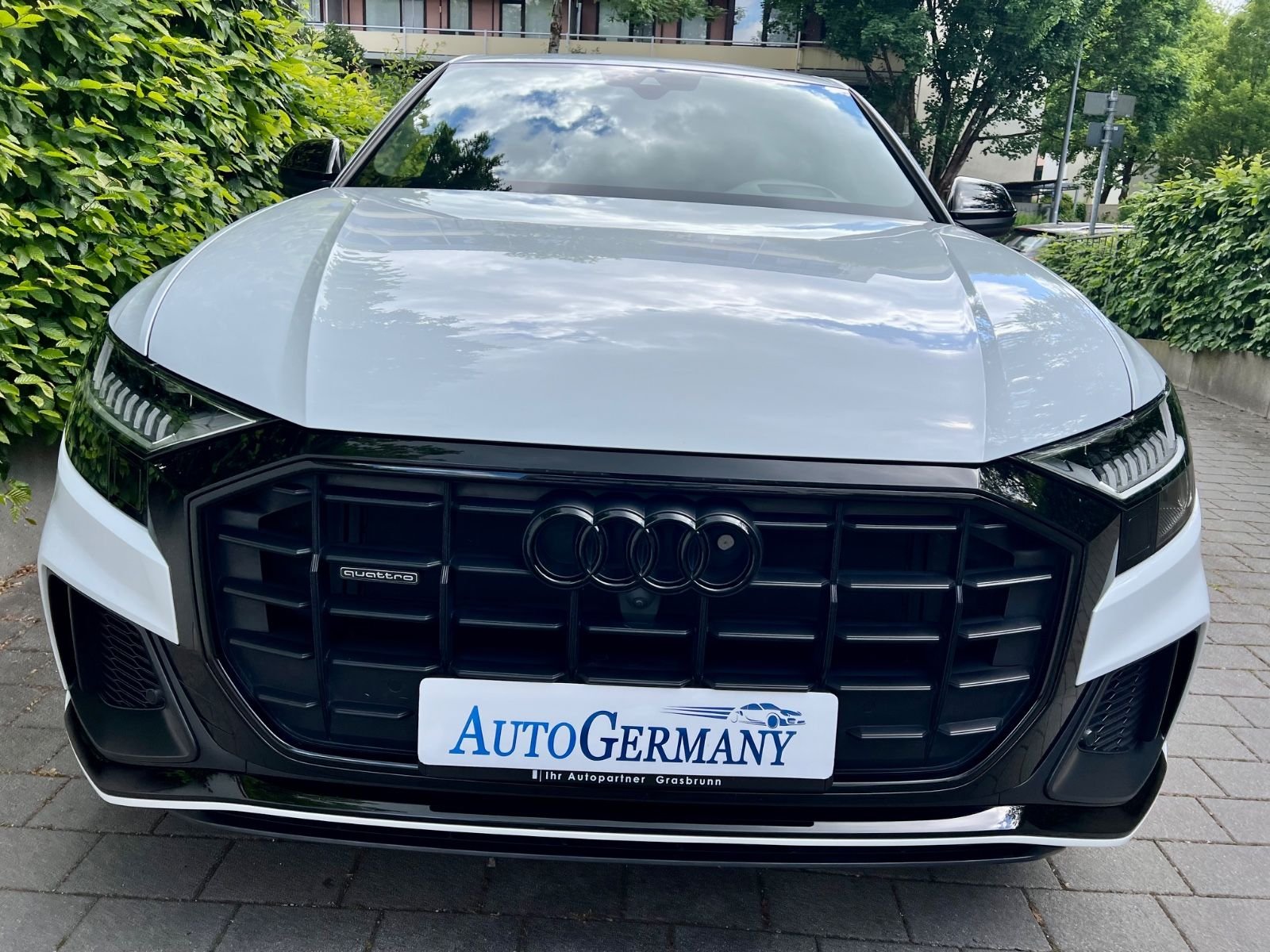 Audi Q8 50TDI S-Line Matrix Black-Paket Individual – Bild 2
