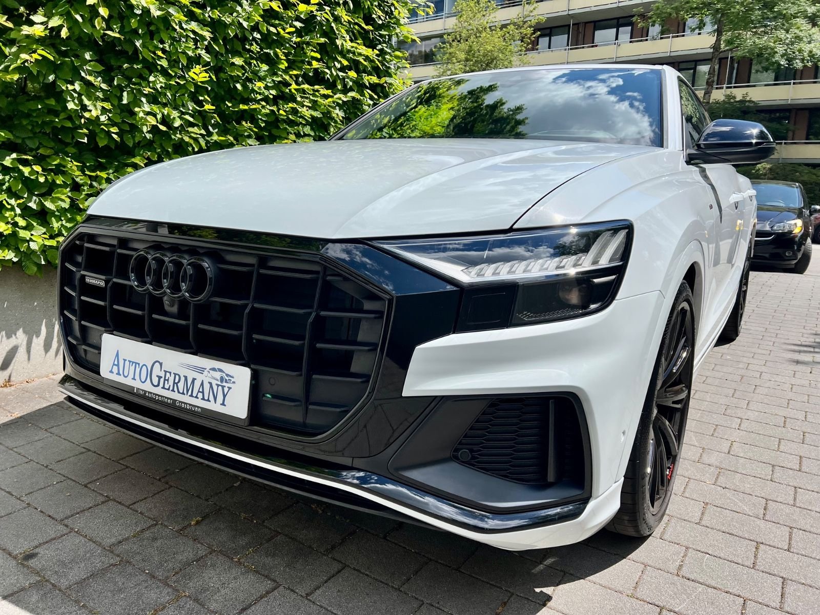 Audi Q8 50TDI S-Line Matrix Black-Paket Individual – Bild 4