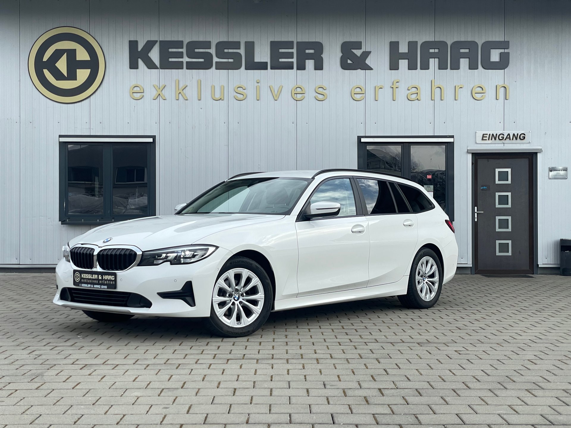 BMW 318 d Sport Navi PDC LED DIGITAL 8-fach 1Hand