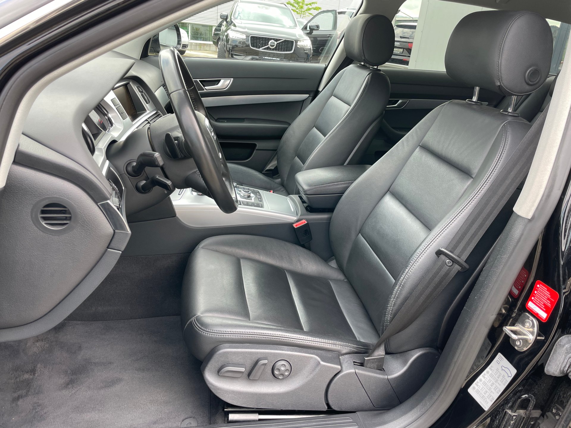 Audi A6 Avant 2.8 FSI/Kamera/Leder/Xenon/Navi – image 12