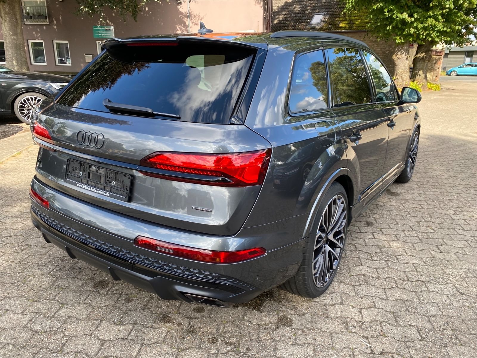 Audi Q7 50 TDI S line 7 Si Panorama Allradlenkung 22 – Bild 3