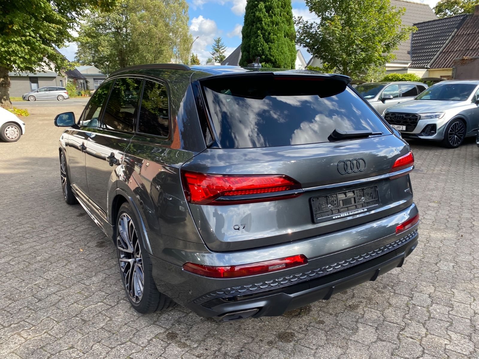 Audi Q7 50 TDI S line 7 Si Panorama Allradlenkung 22 – Bild 4